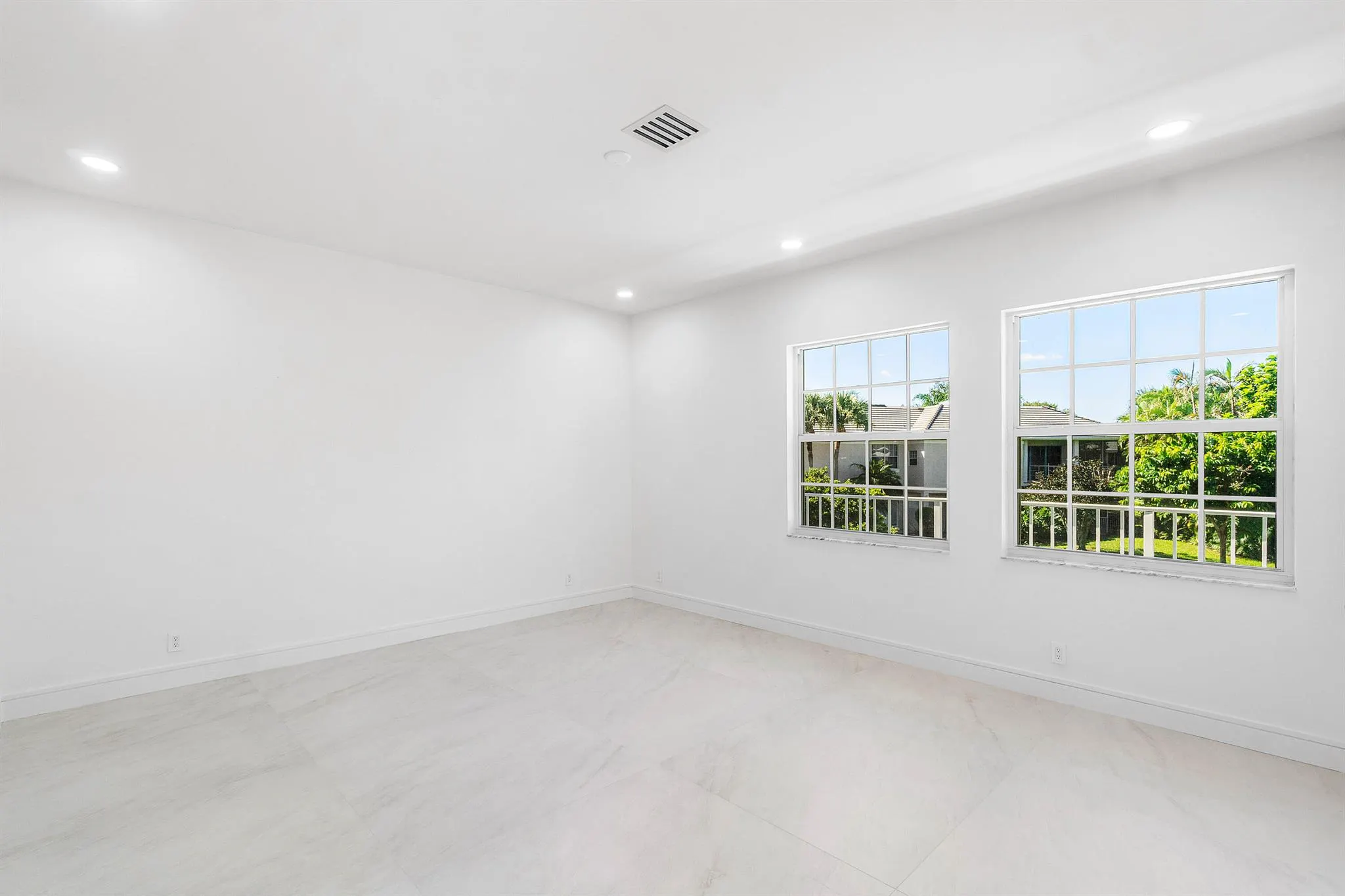 5100 Lake Catalina Drive, #D