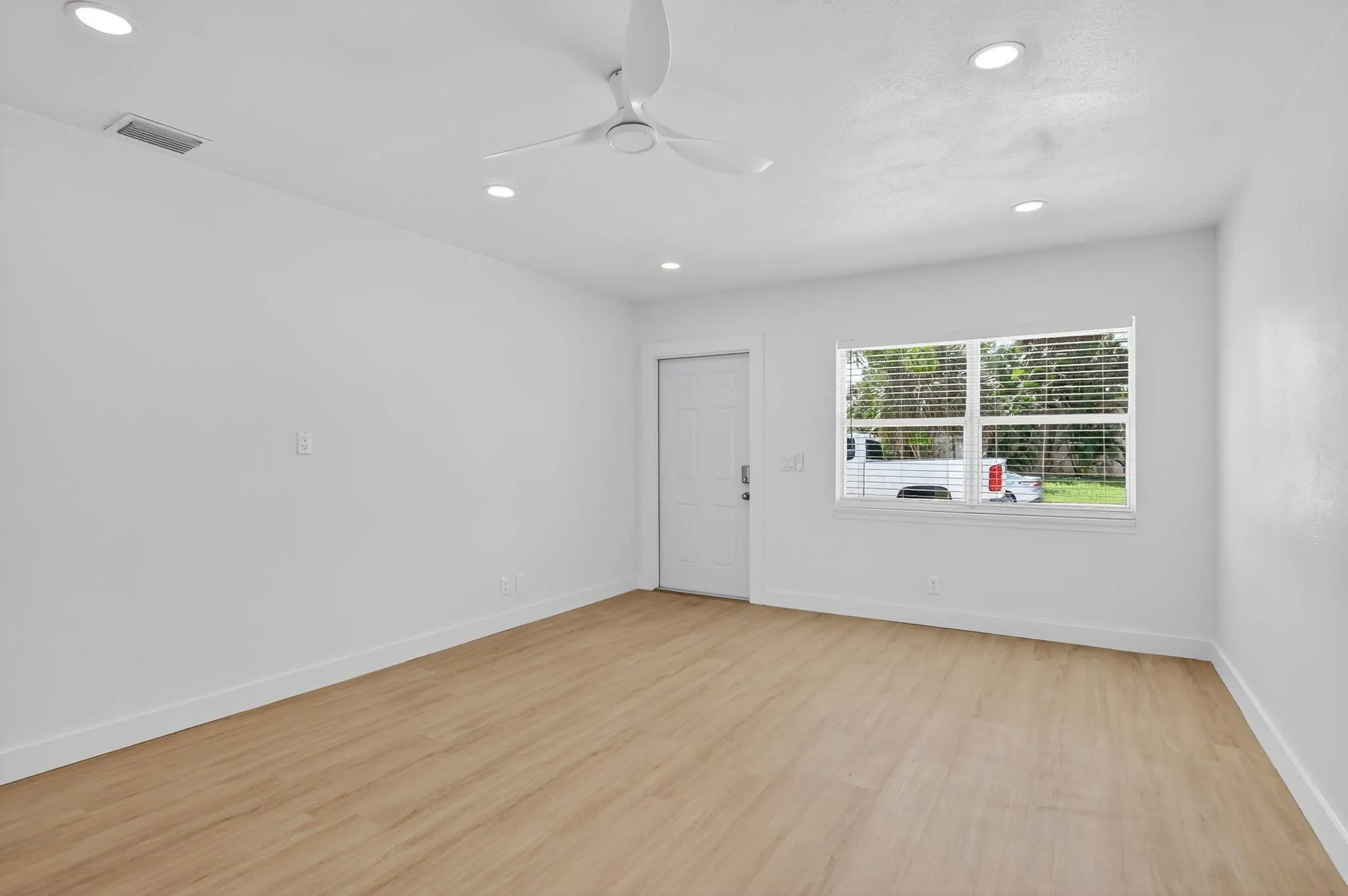 529 NE 18th Street, #531