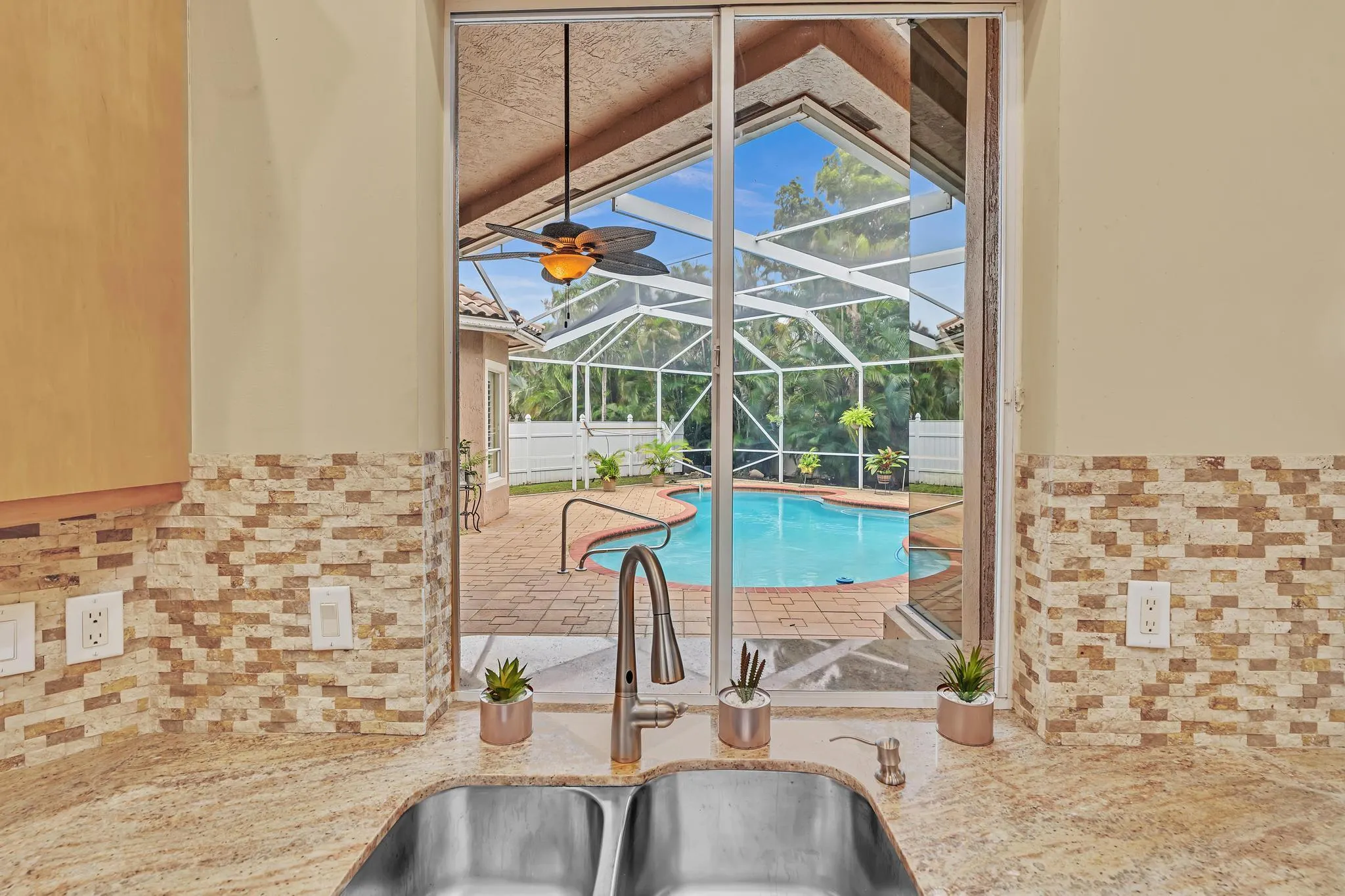 11604 Kensington Court