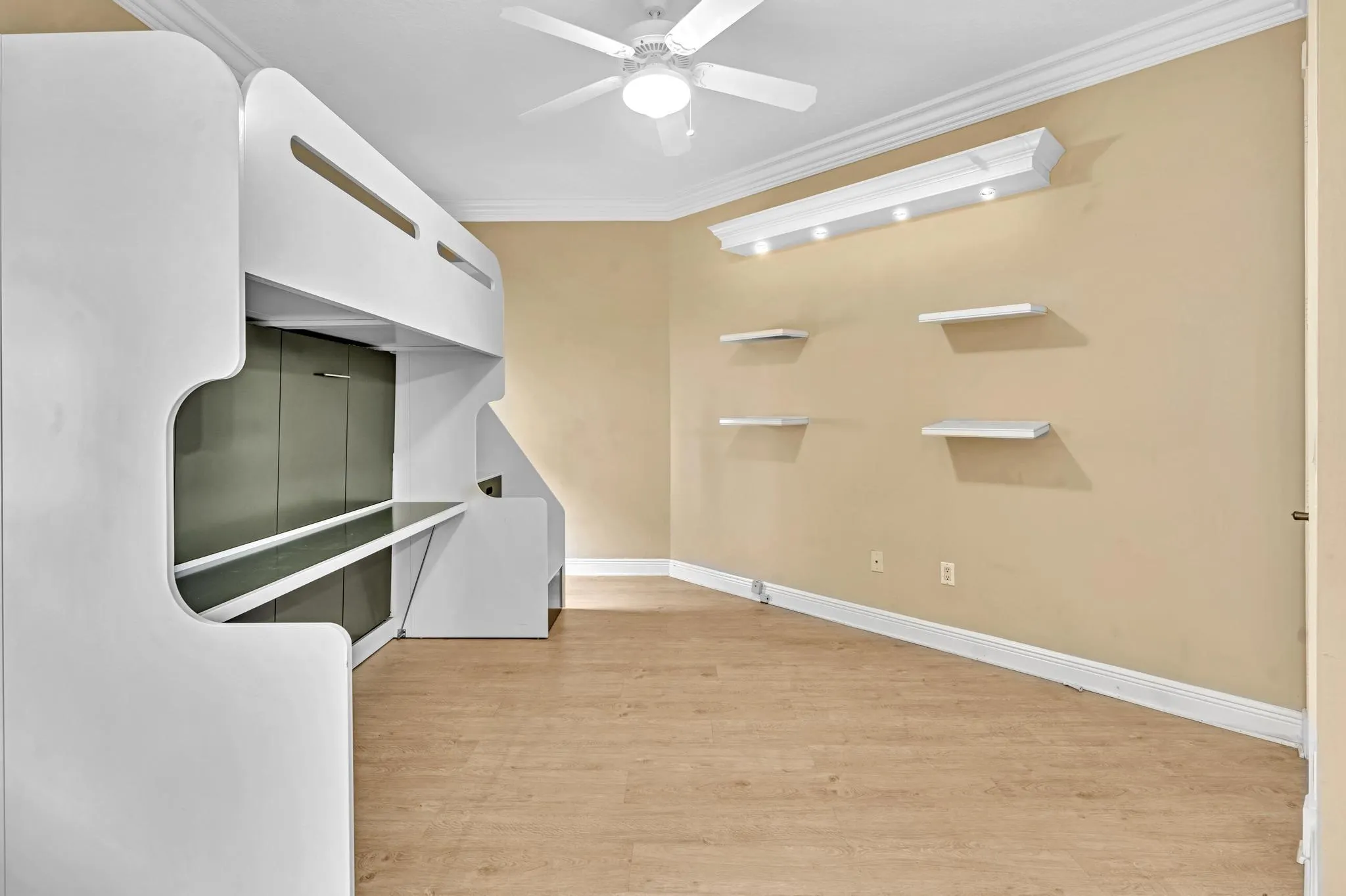 11604 Kensington Court