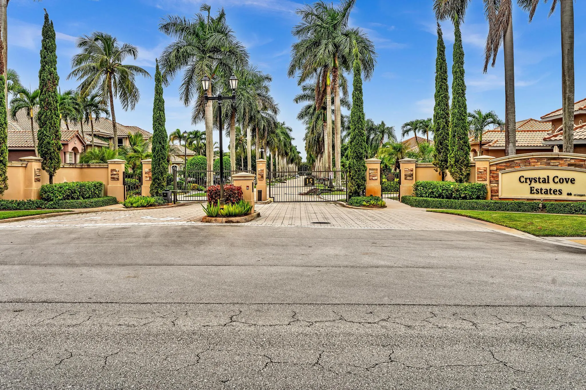11604 Kensington Court