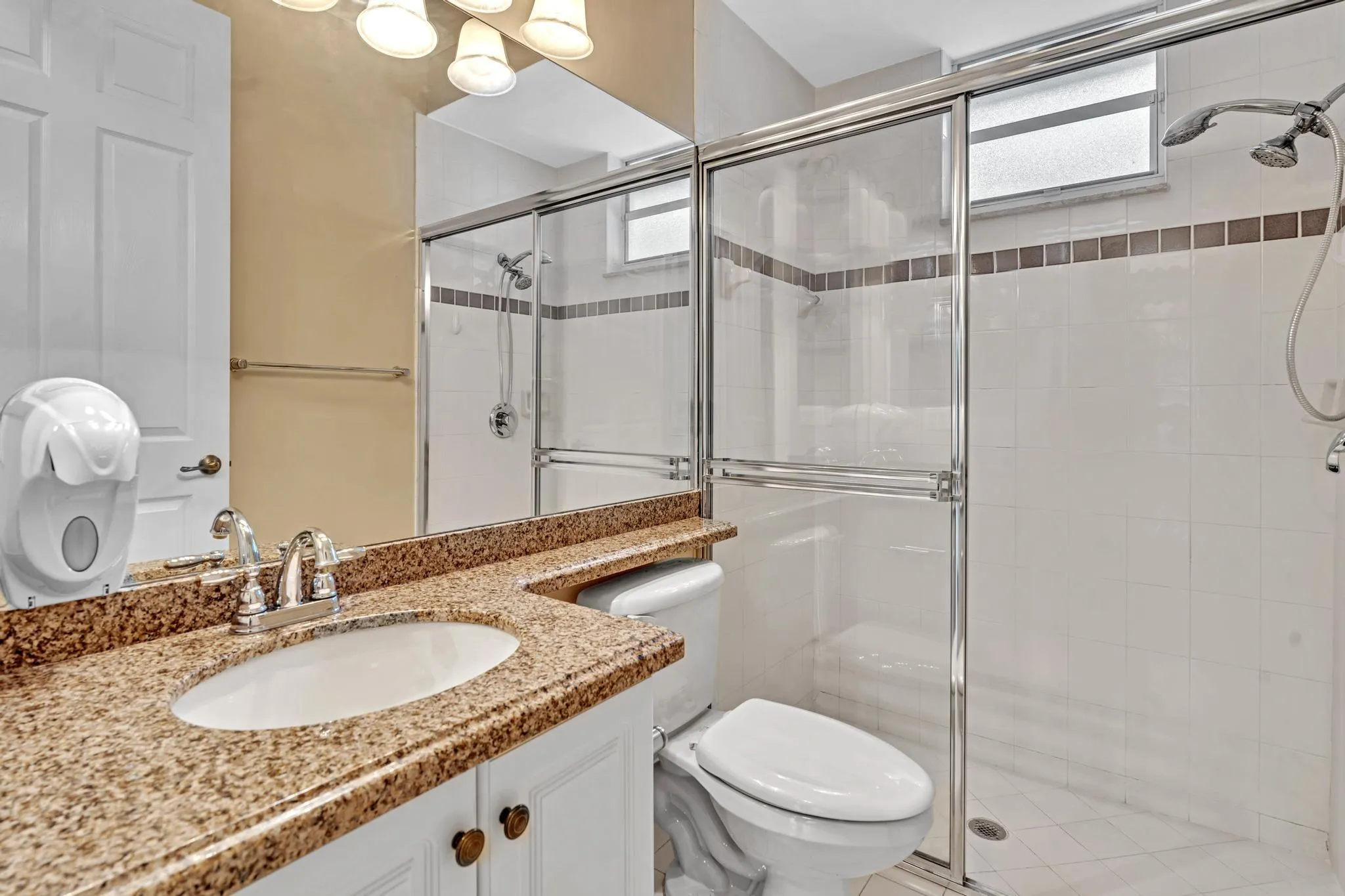 11604 Kensington Court