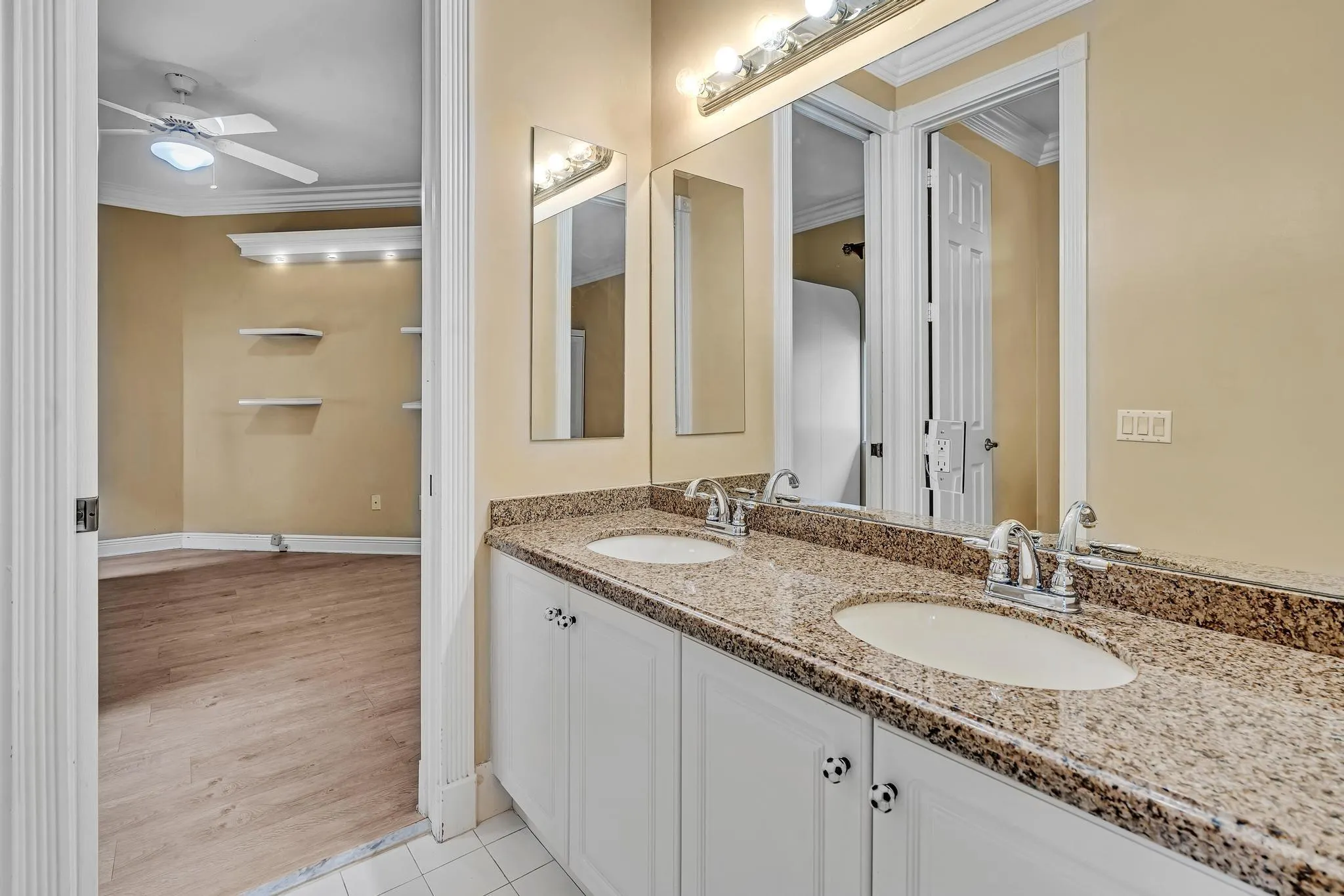 11604 Kensington Court