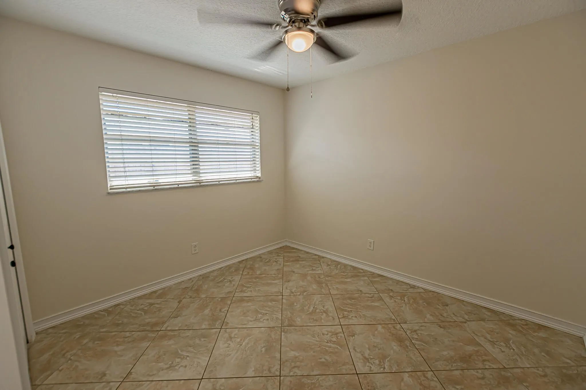 471 SE Lamon Lane