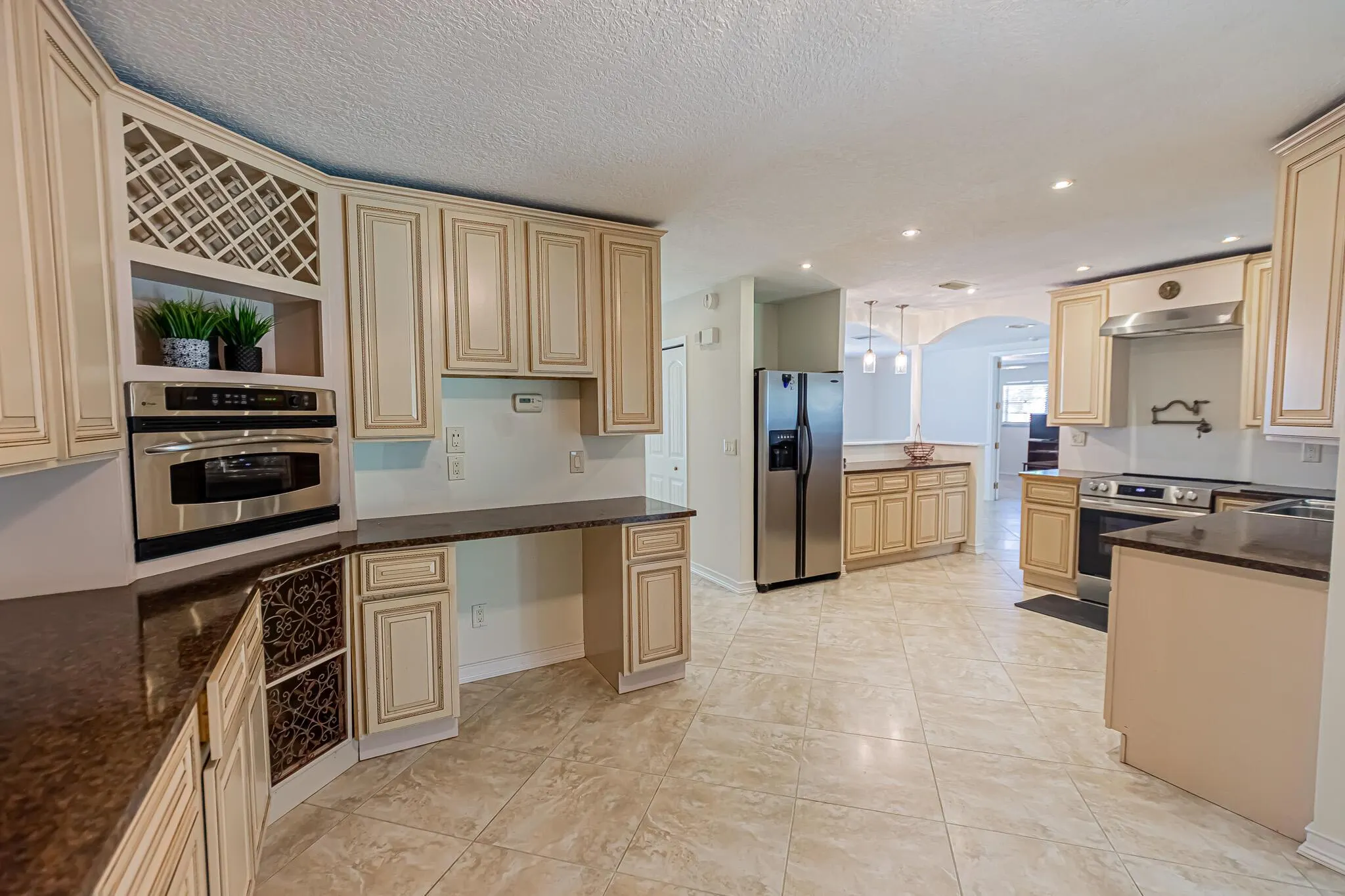 471 SE Lamon Lane