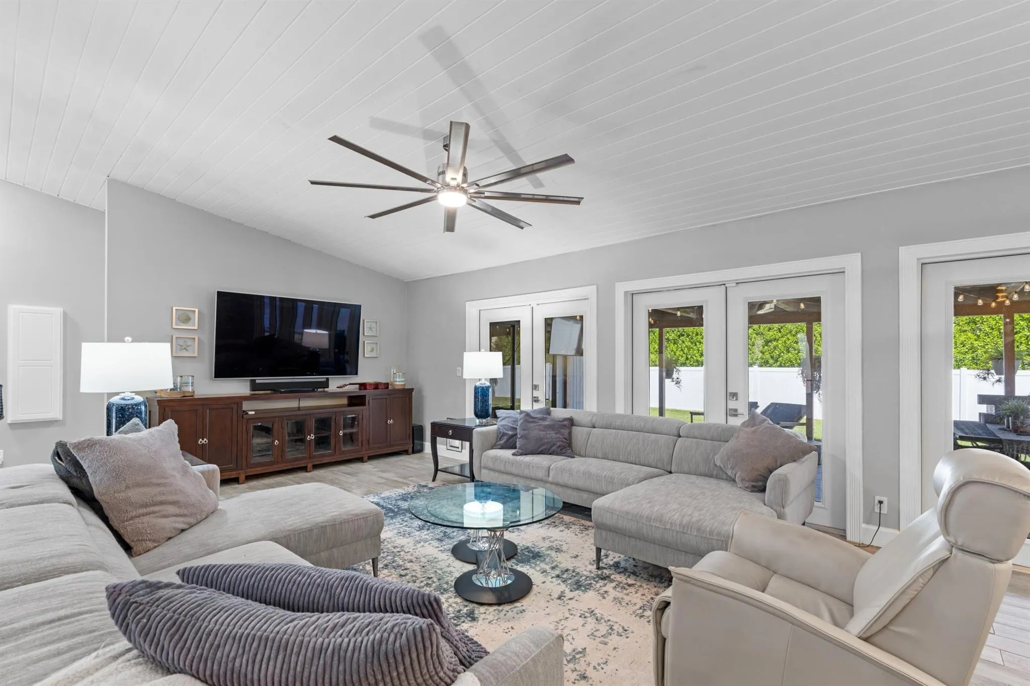 401 S Country Club Boulevard