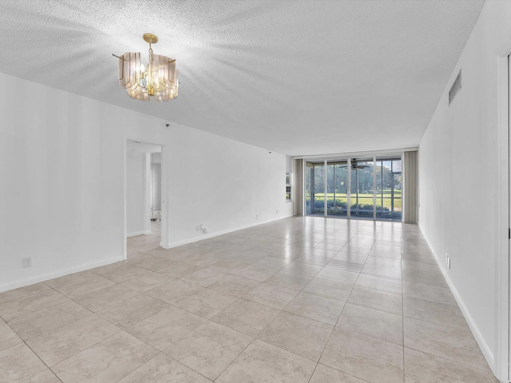 3510 Oaks Way, #103