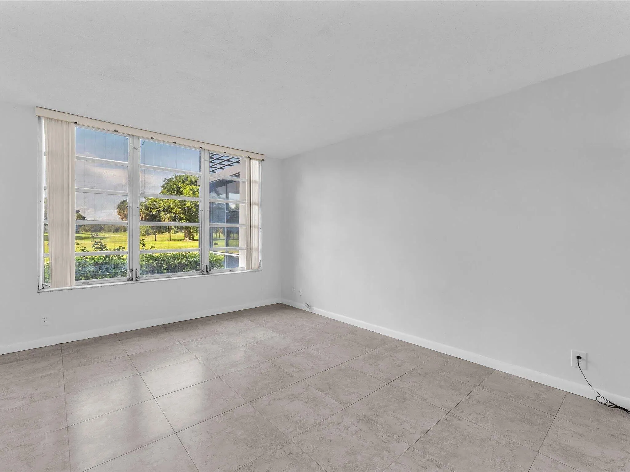 3510 Oaks Way, #103