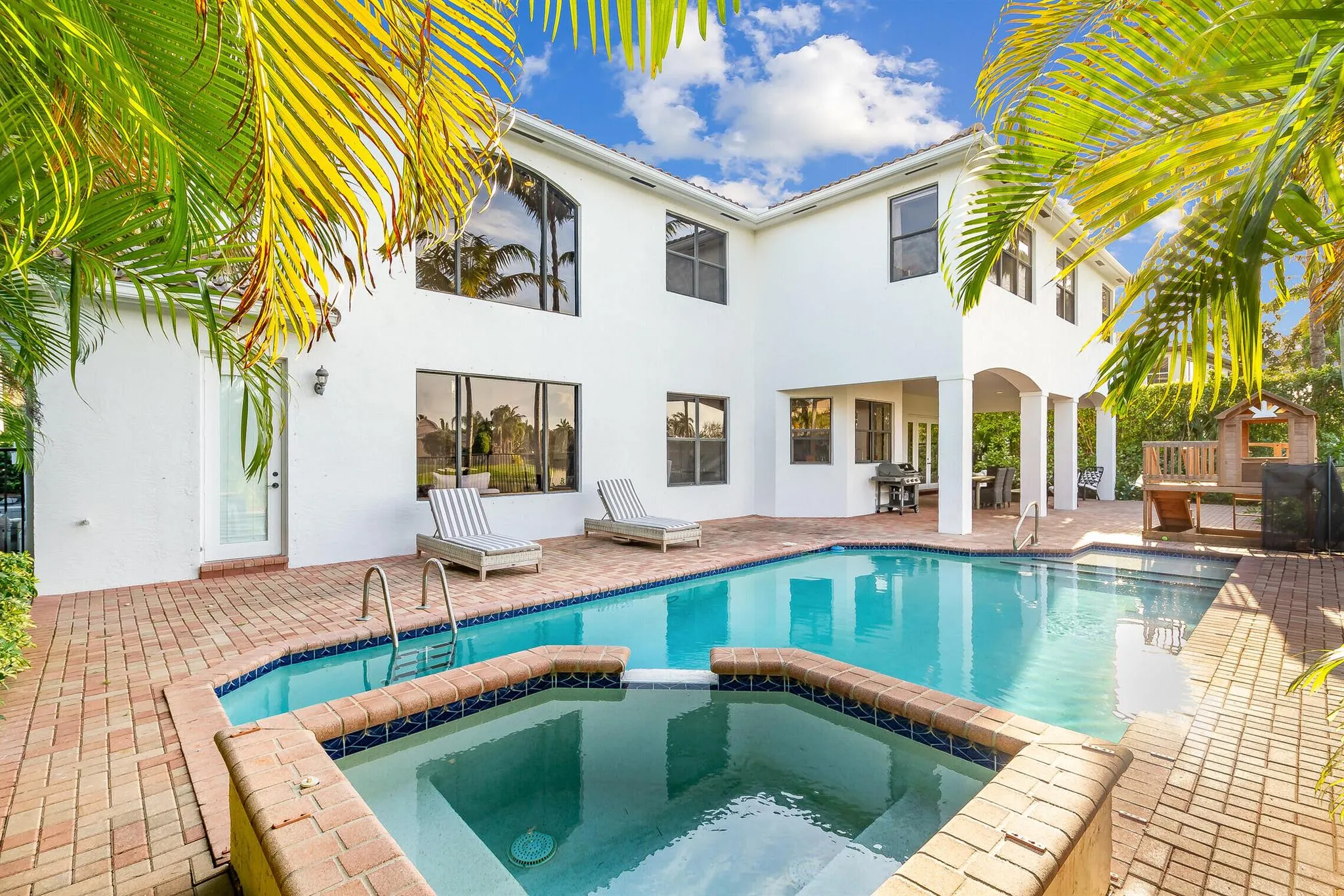11663 Sunrise View Lane
