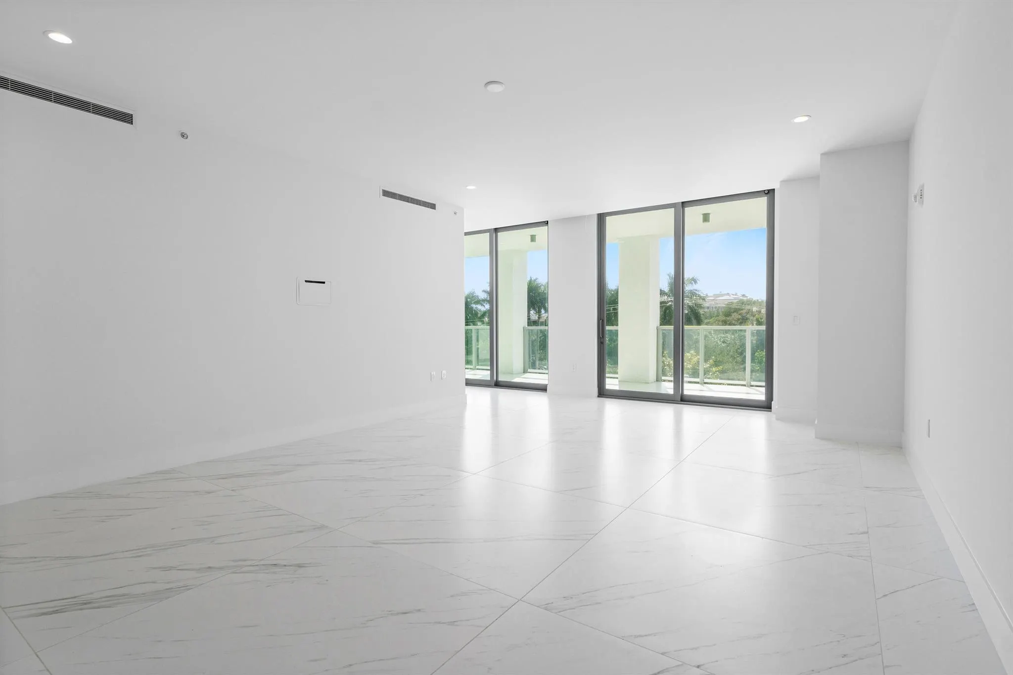 495 E Royal Palm Road, #402