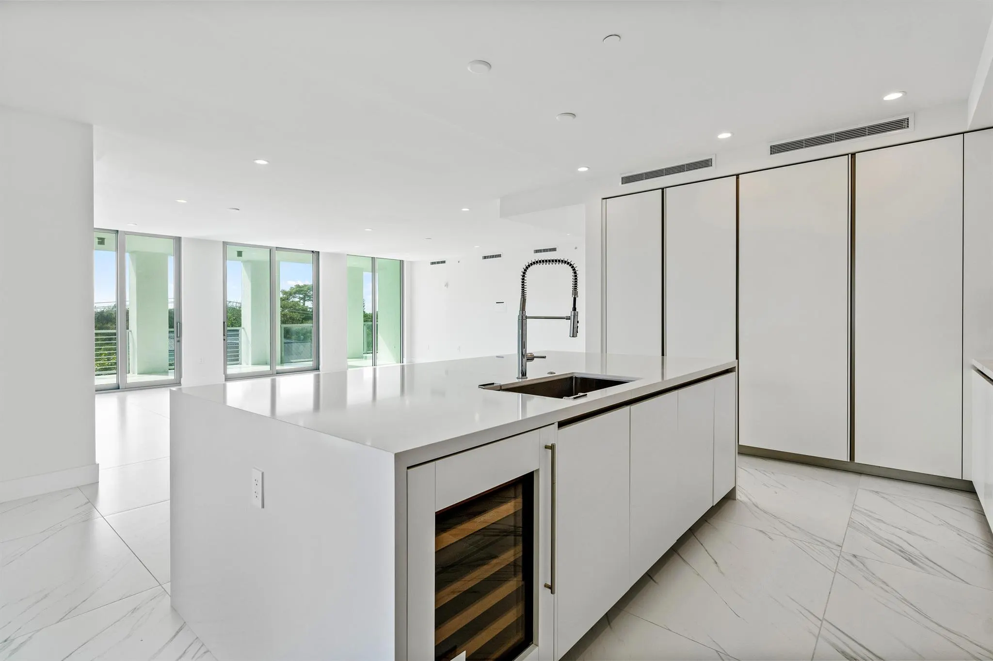 495 E Royal Palm Road, #402