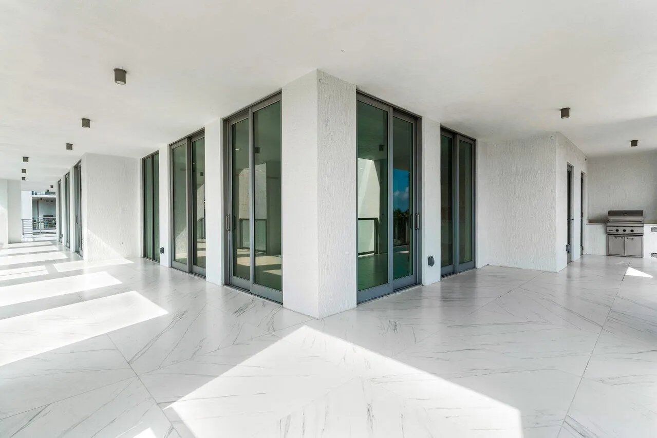 495 E Royal Palm Road, #402