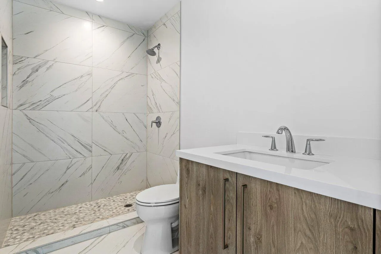 495 E Royal Palm Road, #402