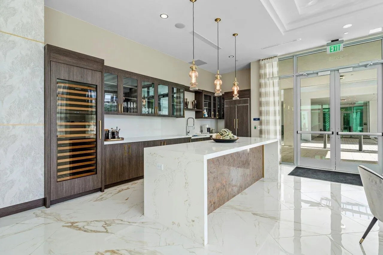 495 E Royal Palm Road, #402