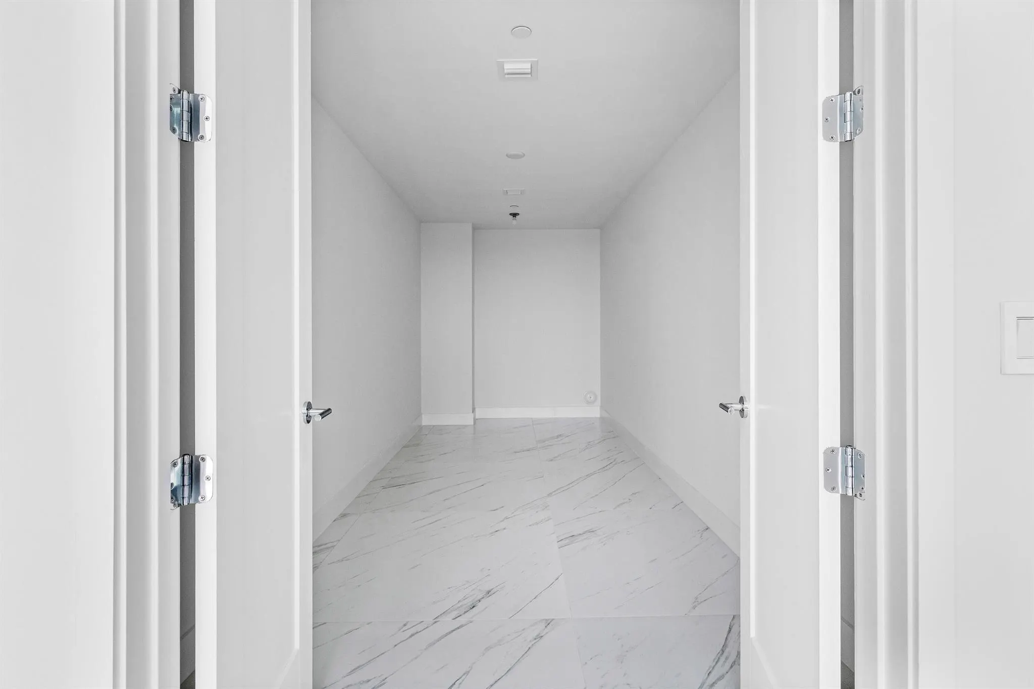 495 E Royal Palm Road, #402