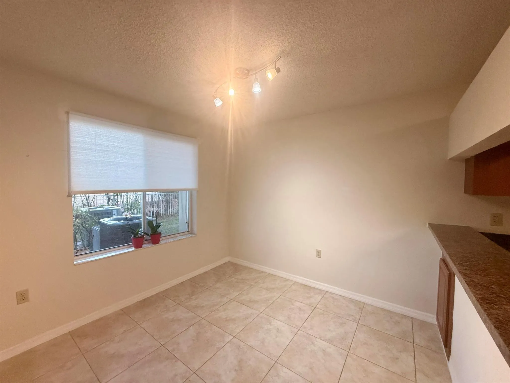 15105 Glenmoor Dr Drive