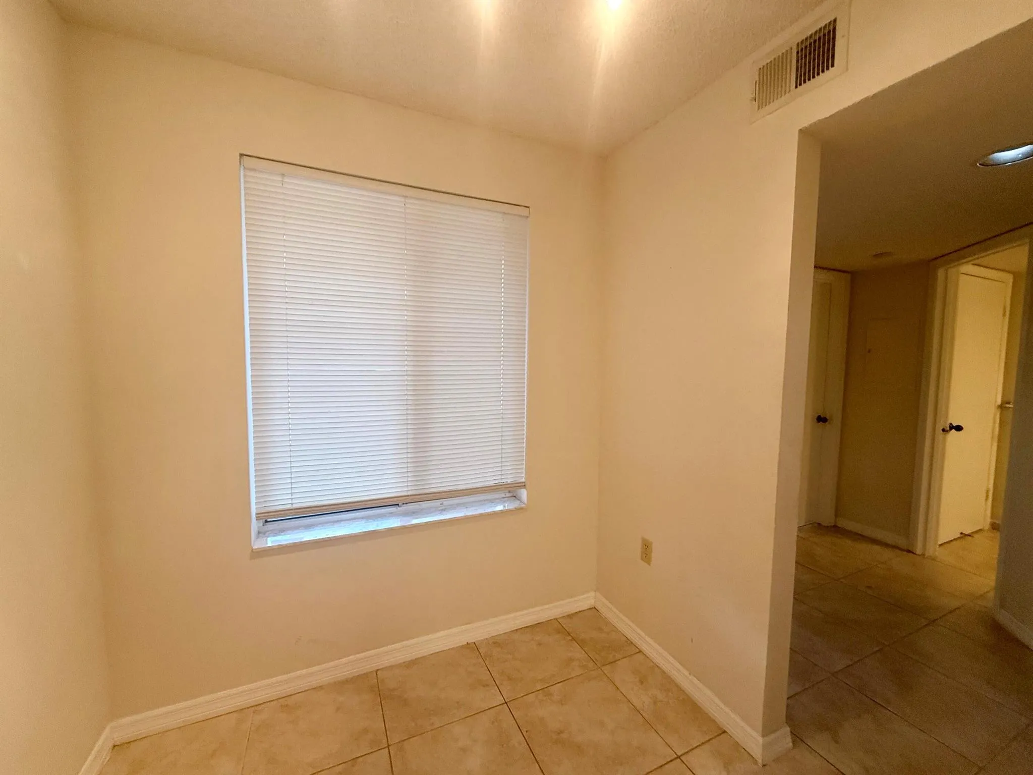 15105 Glenmoor Dr Drive
