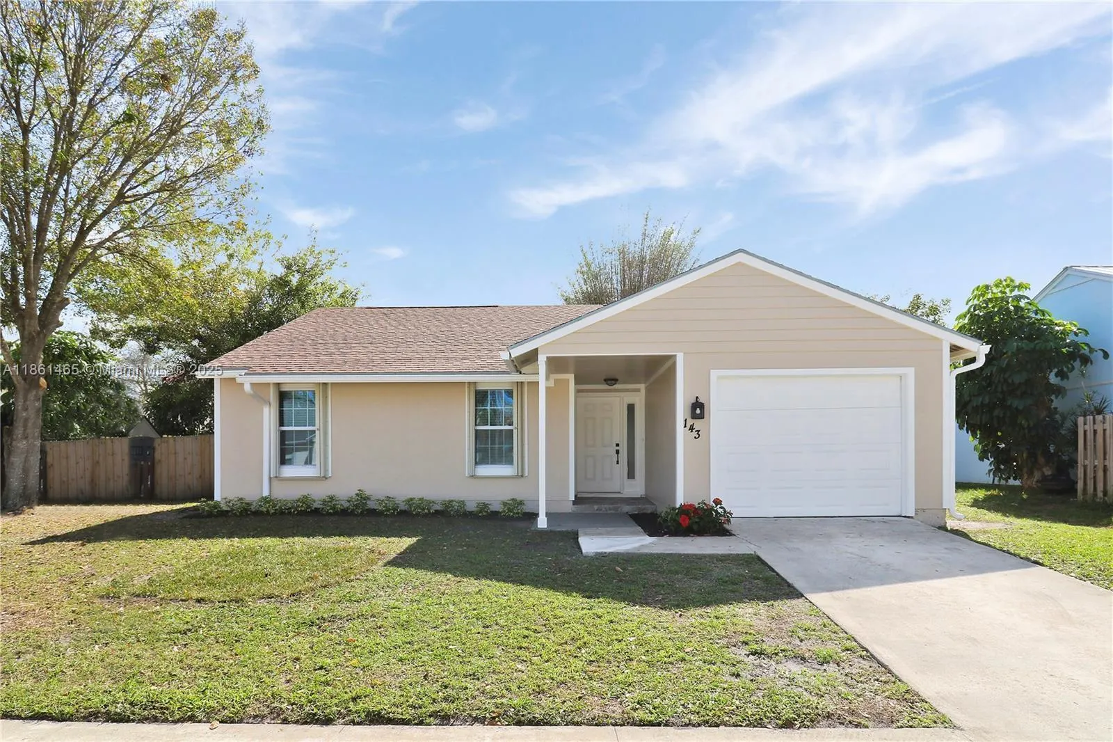 143 Greentree Circle