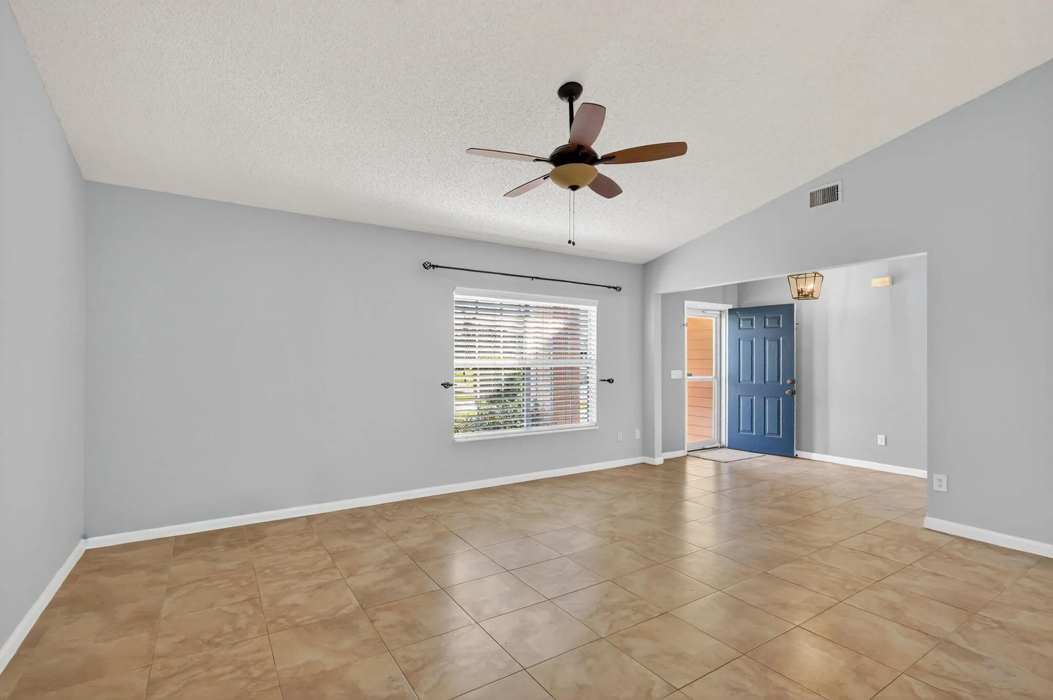 140 SW Klee Circle