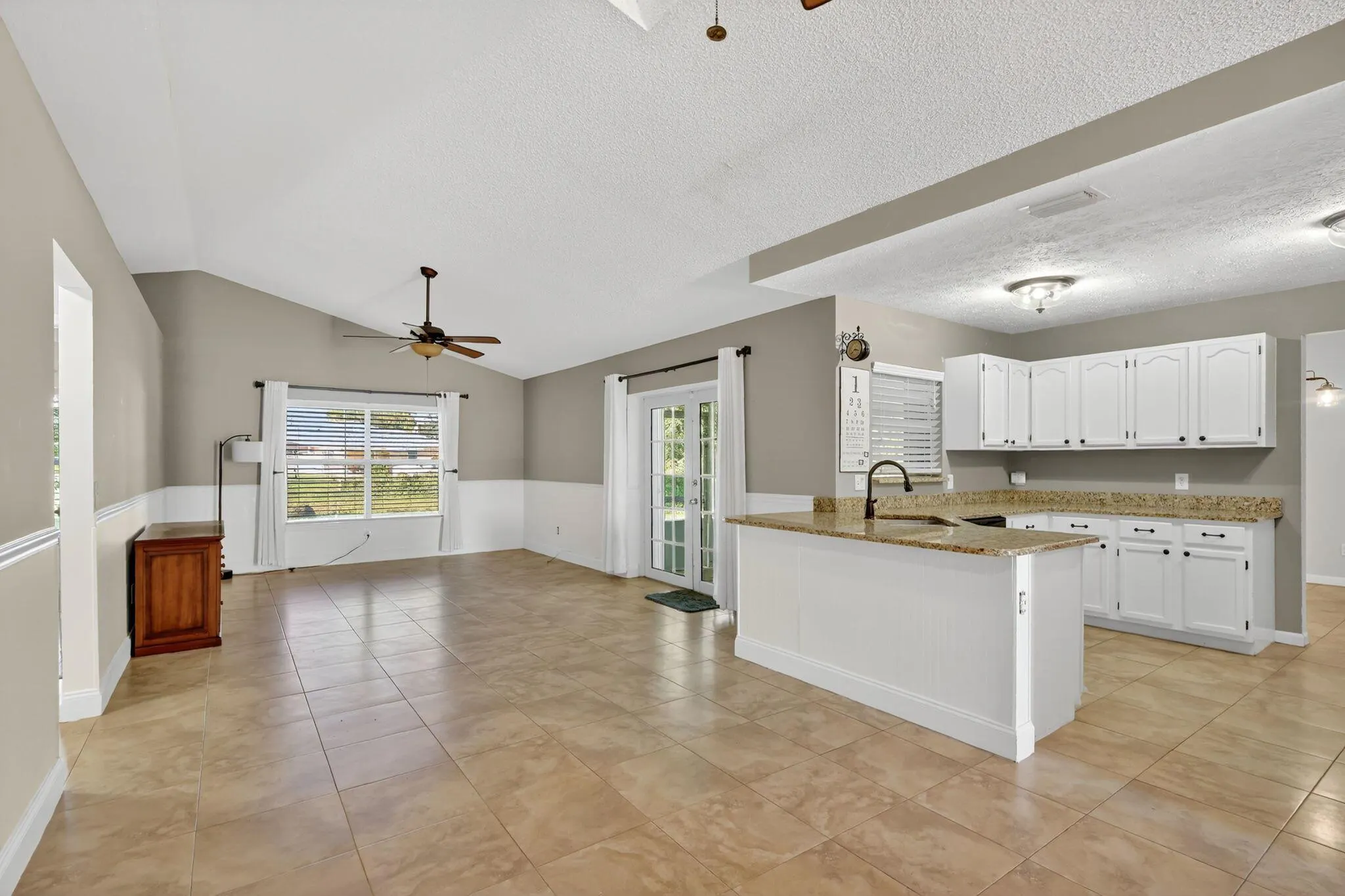 140 SW Klee Circle
