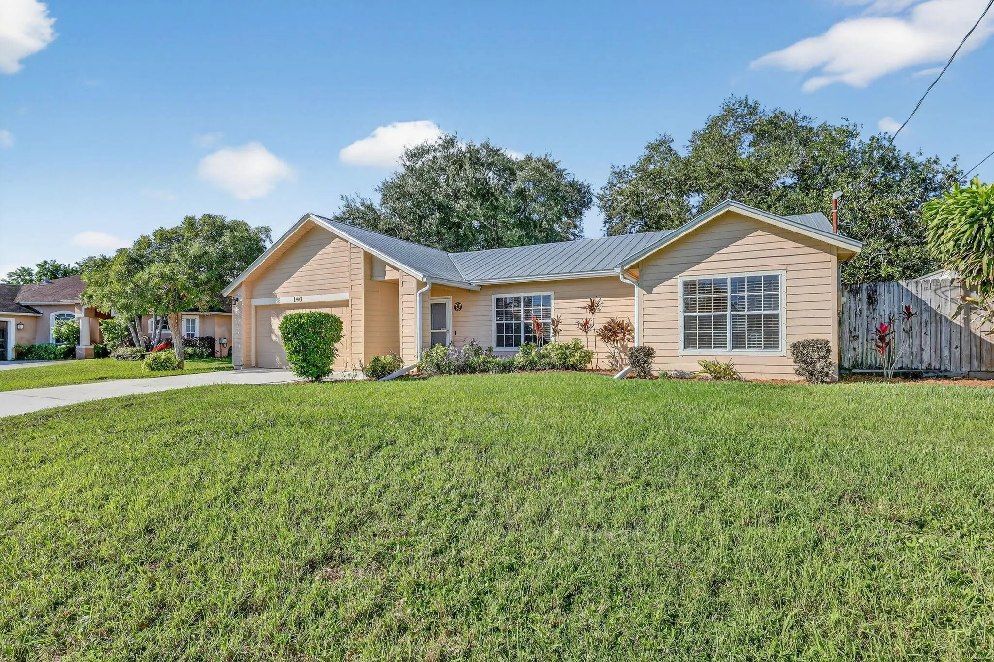 140 SW Klee Circle