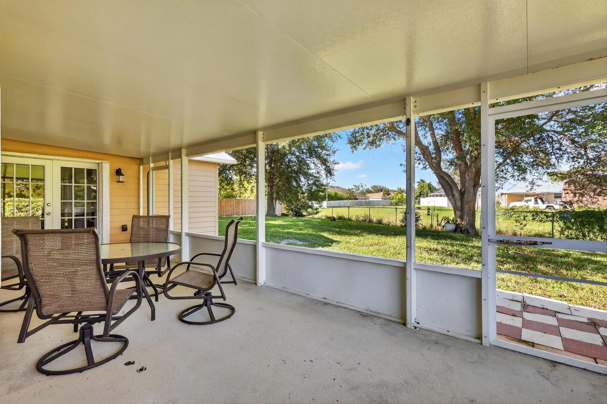 140 SW Klee Circle