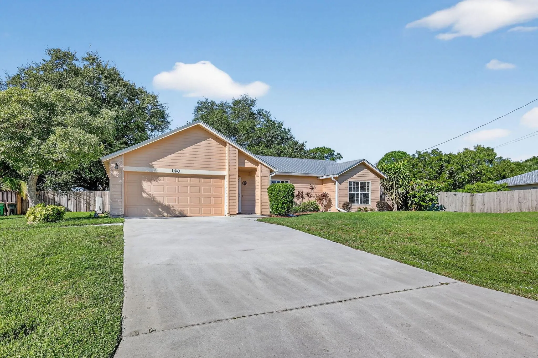 140 SW Klee Circle