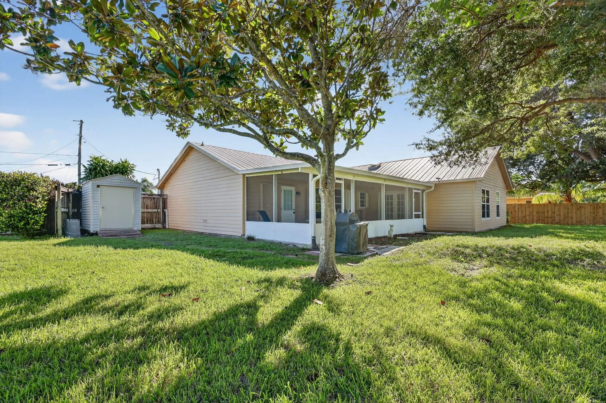 140 SW Klee Circle