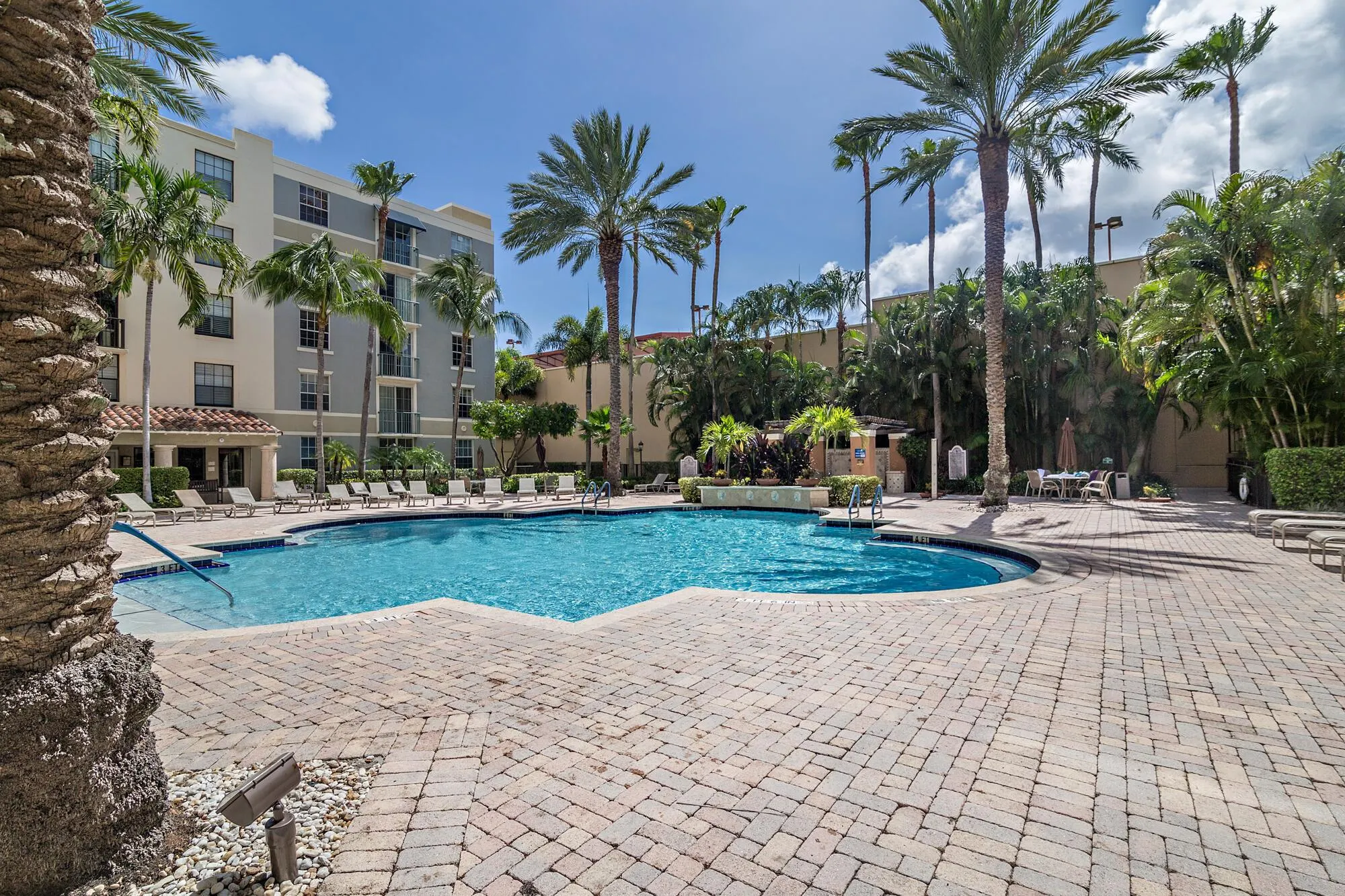 651 Okeechobee Boulevard, #1006