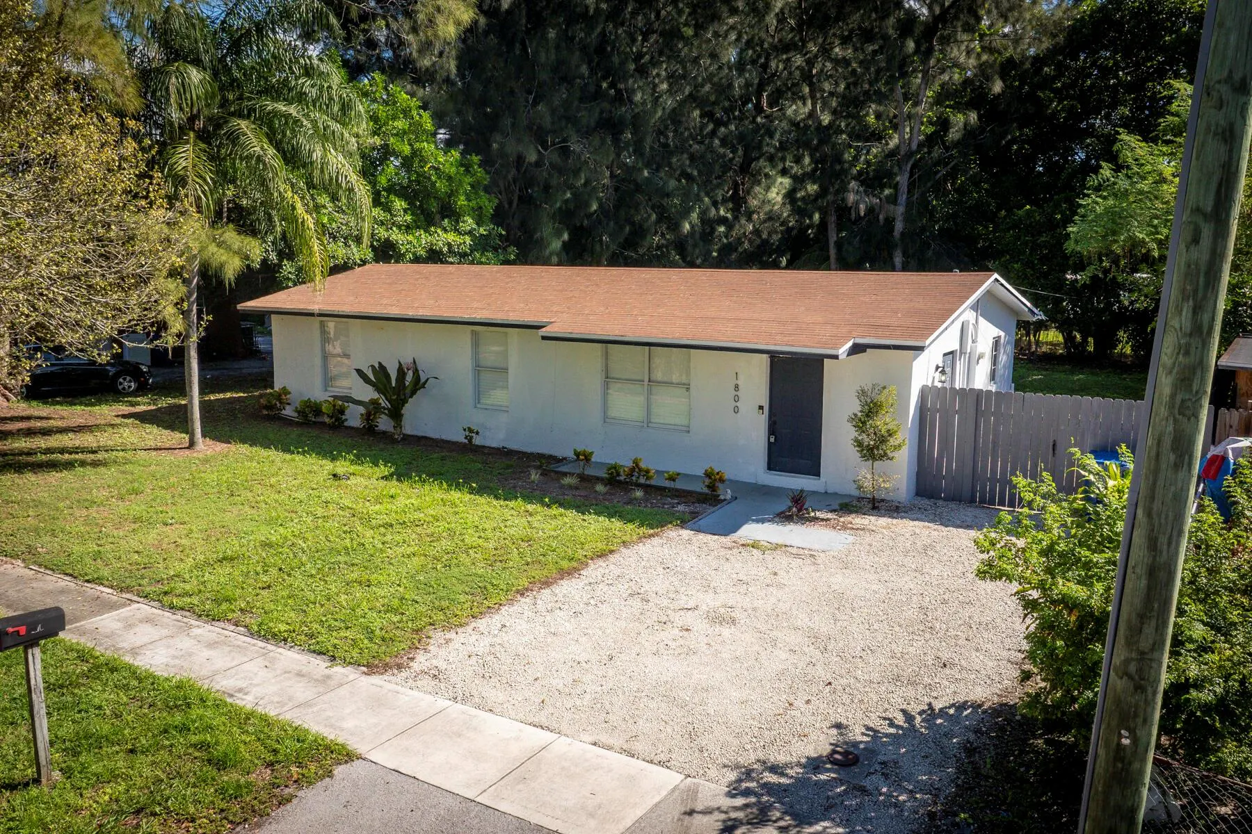 1800 NW 14th Avenue
