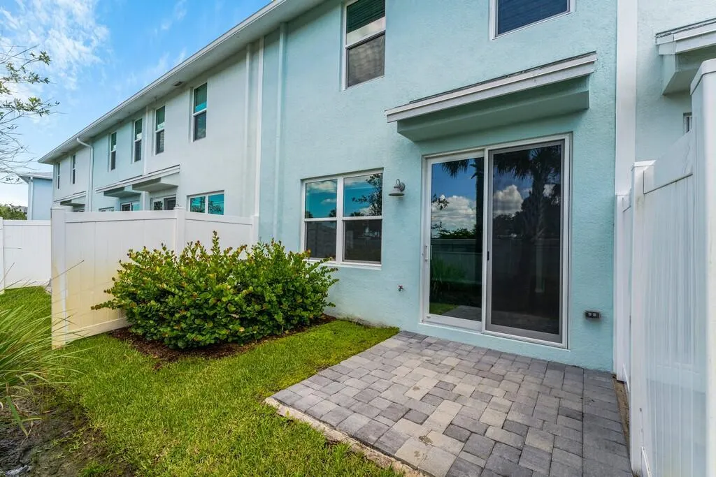 325 SE Halifax Lane, #0053
