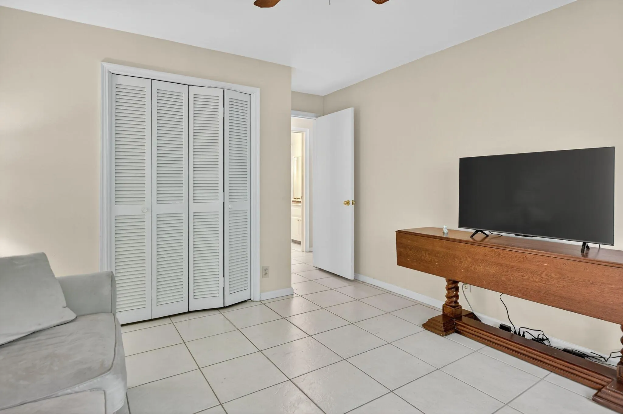 303 NW 42nd Street