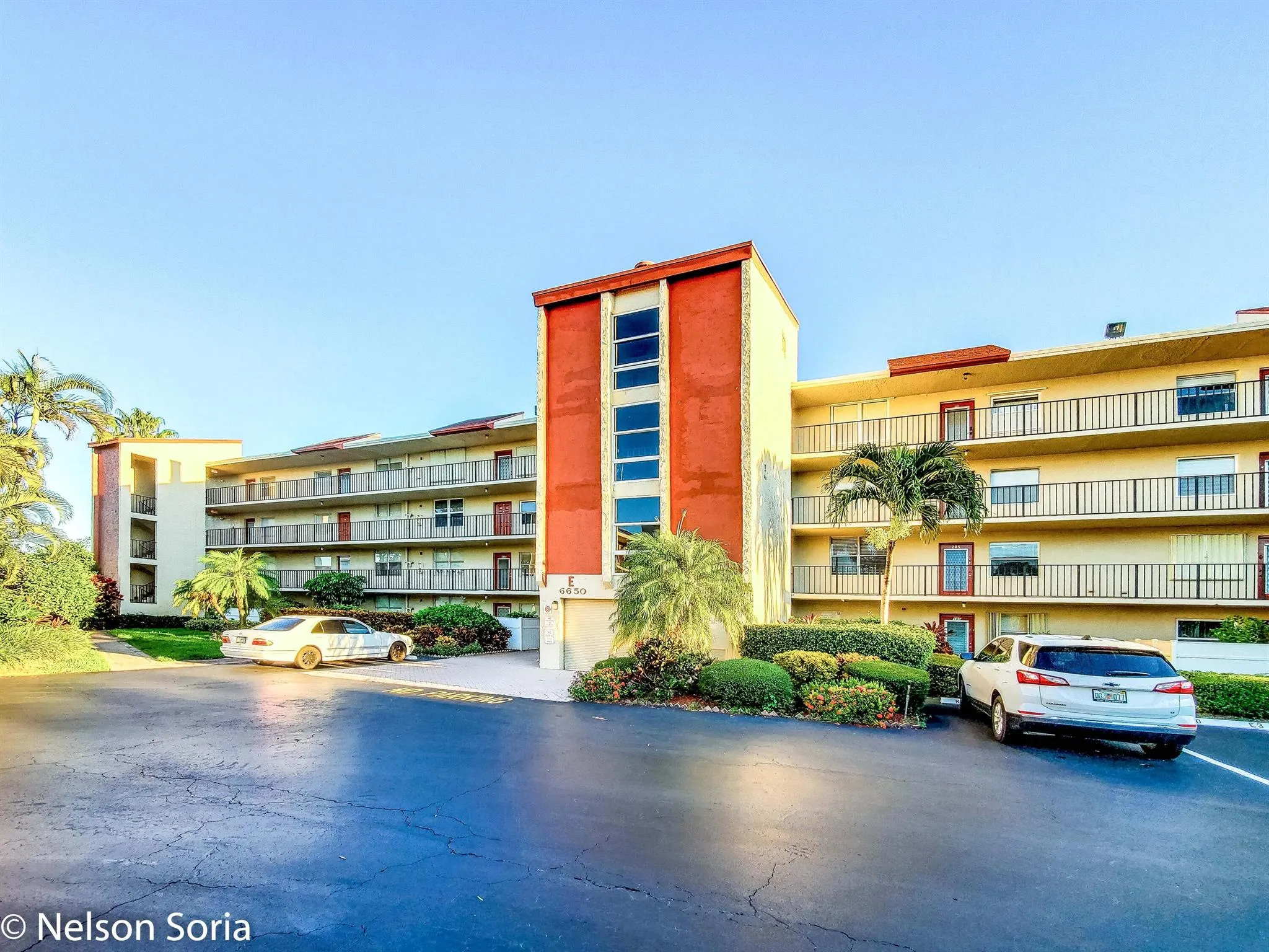 6650 S Oriole Boulevard, #4010
