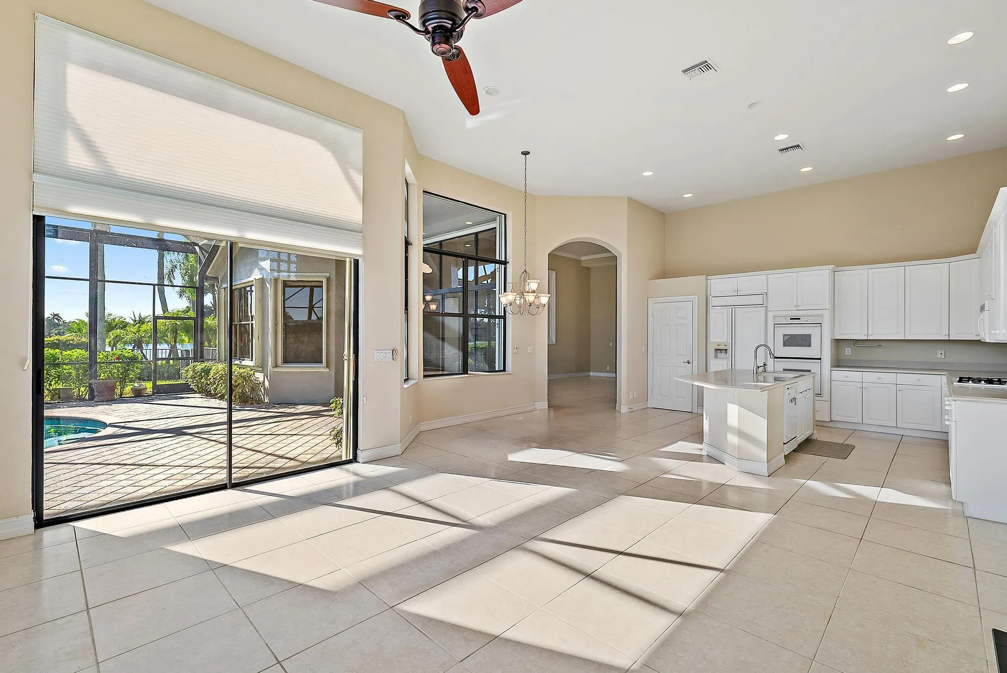 10200 Blue Heron Point