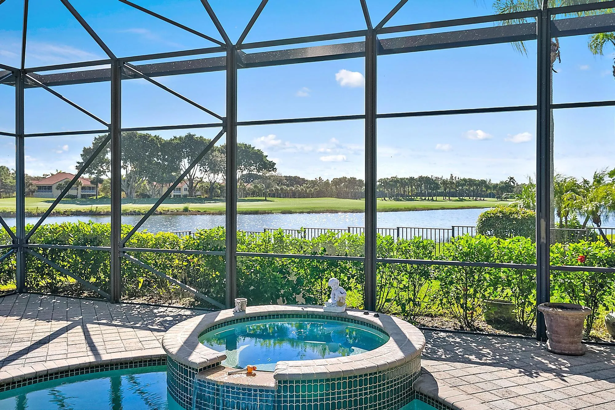 10200 Blue Heron Point