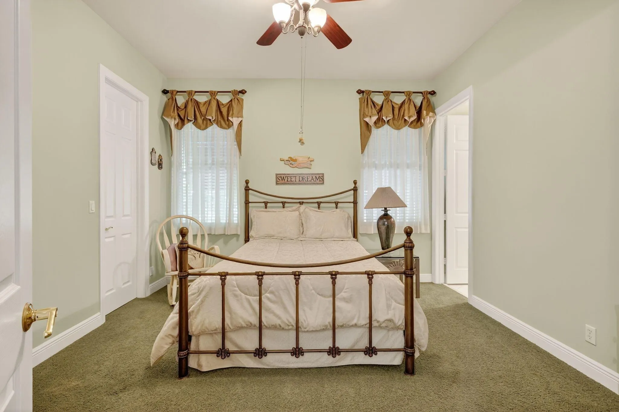 343 SW Harbor View Drive