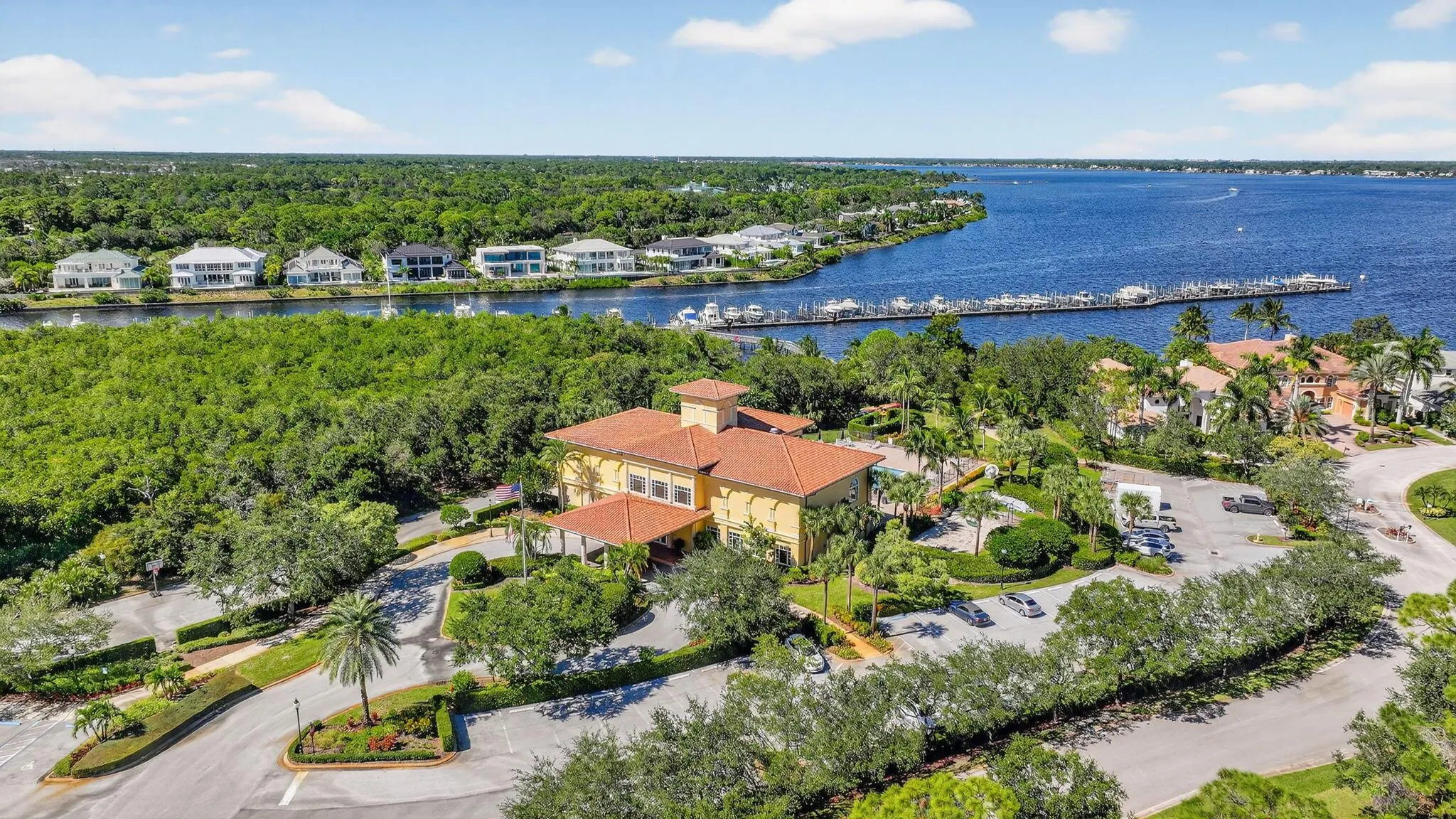 343 SW Harbor View Drive