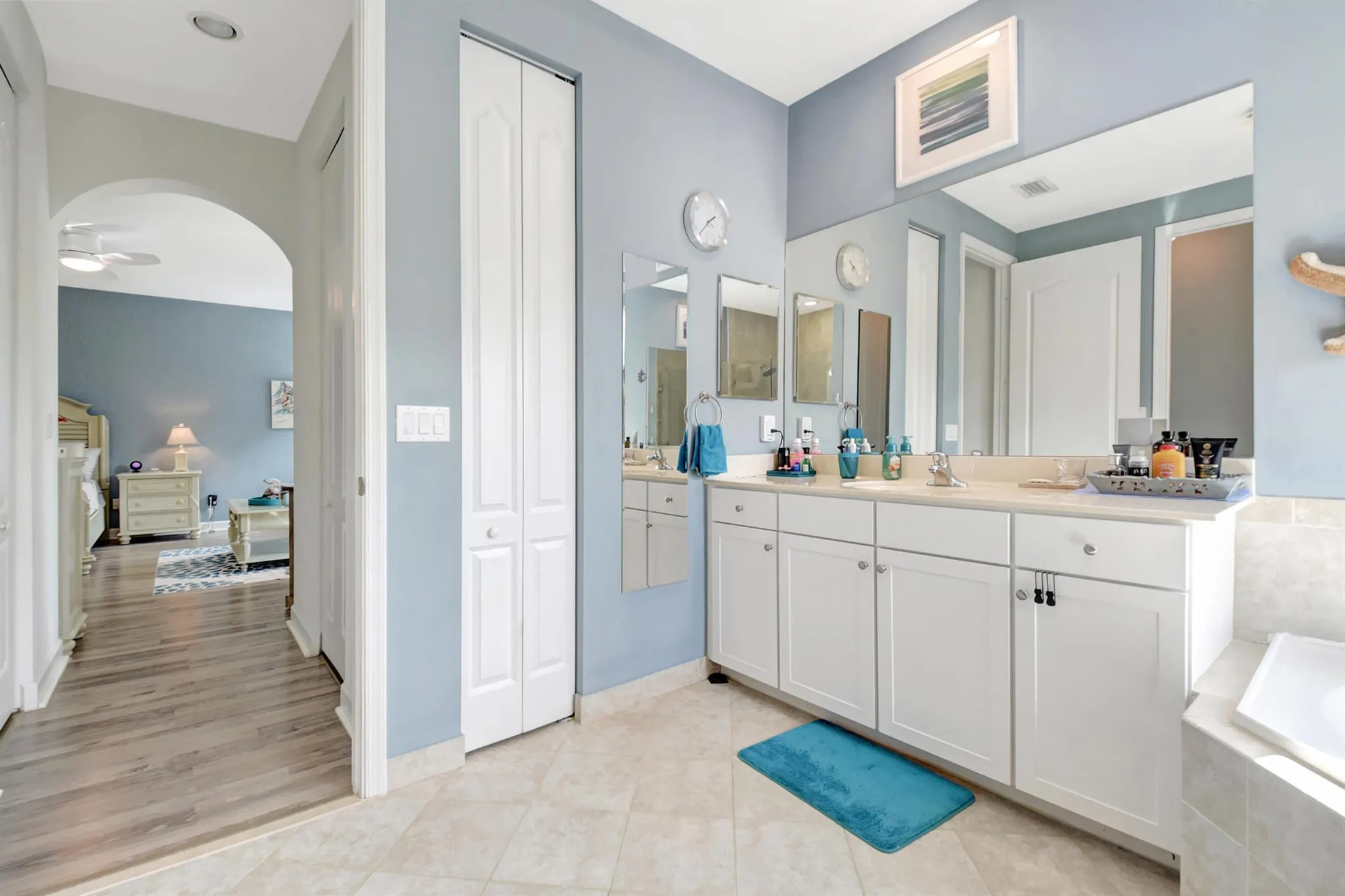 4598 Capital Drive