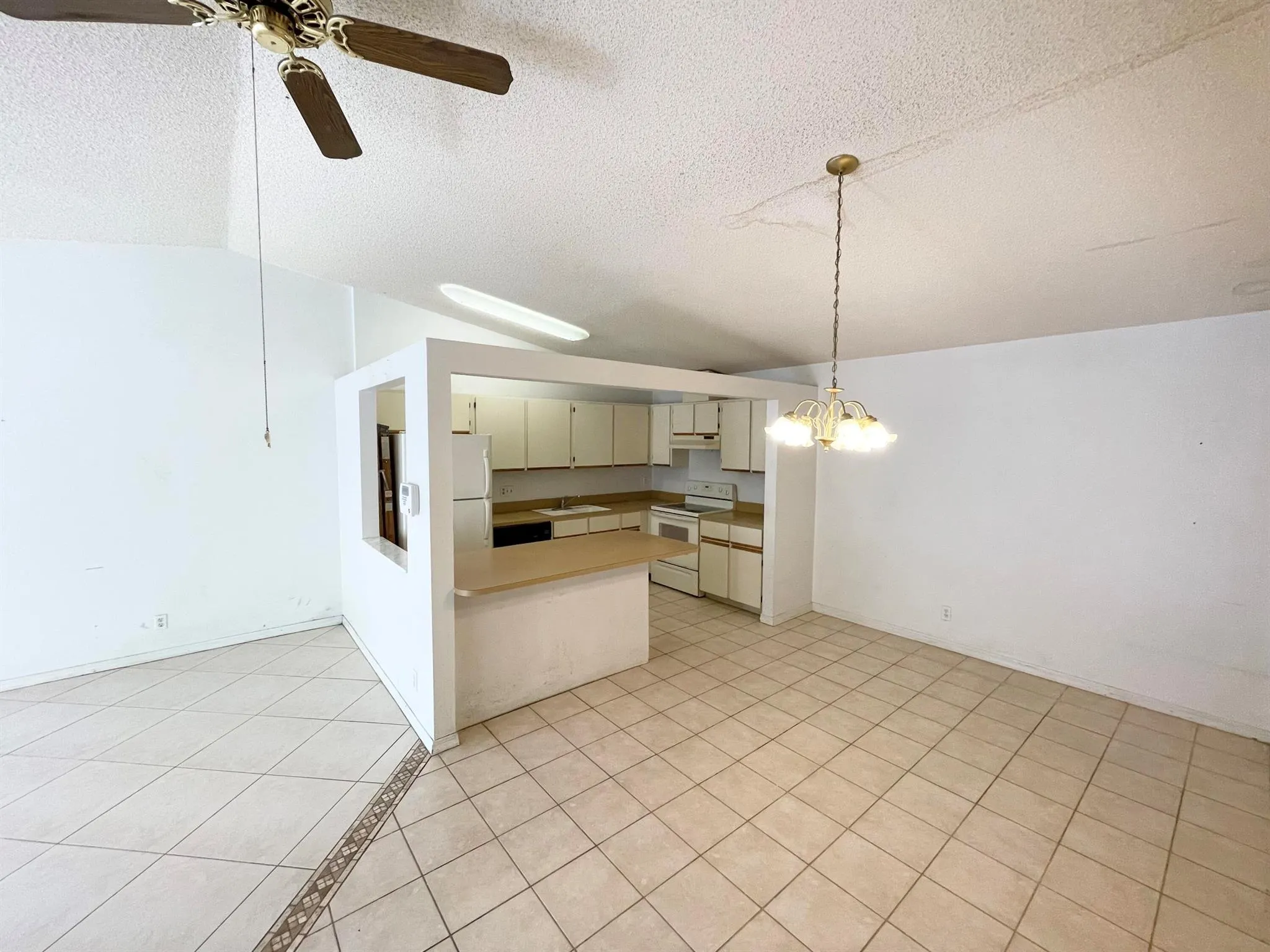 4290 Woodstock Drive, #D