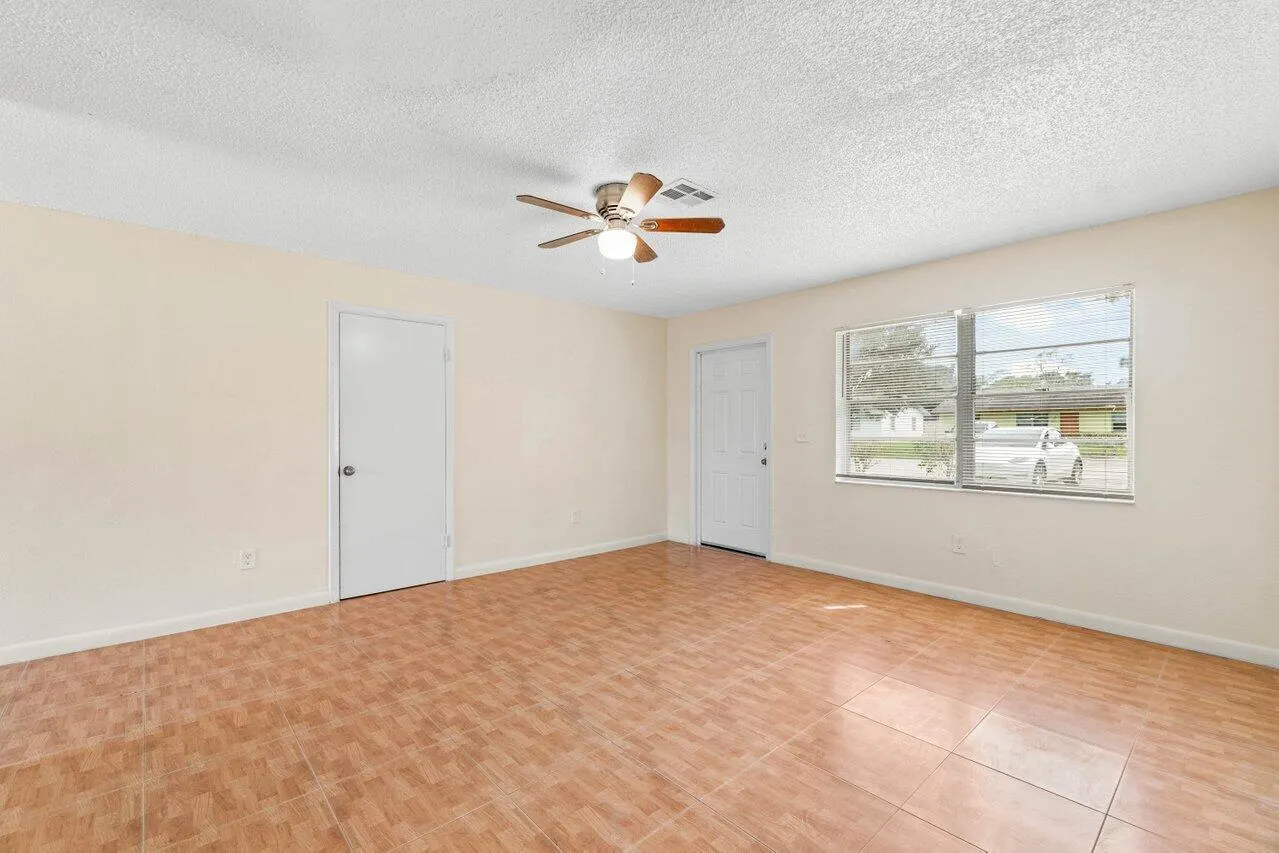 4787 Gulfstream Road