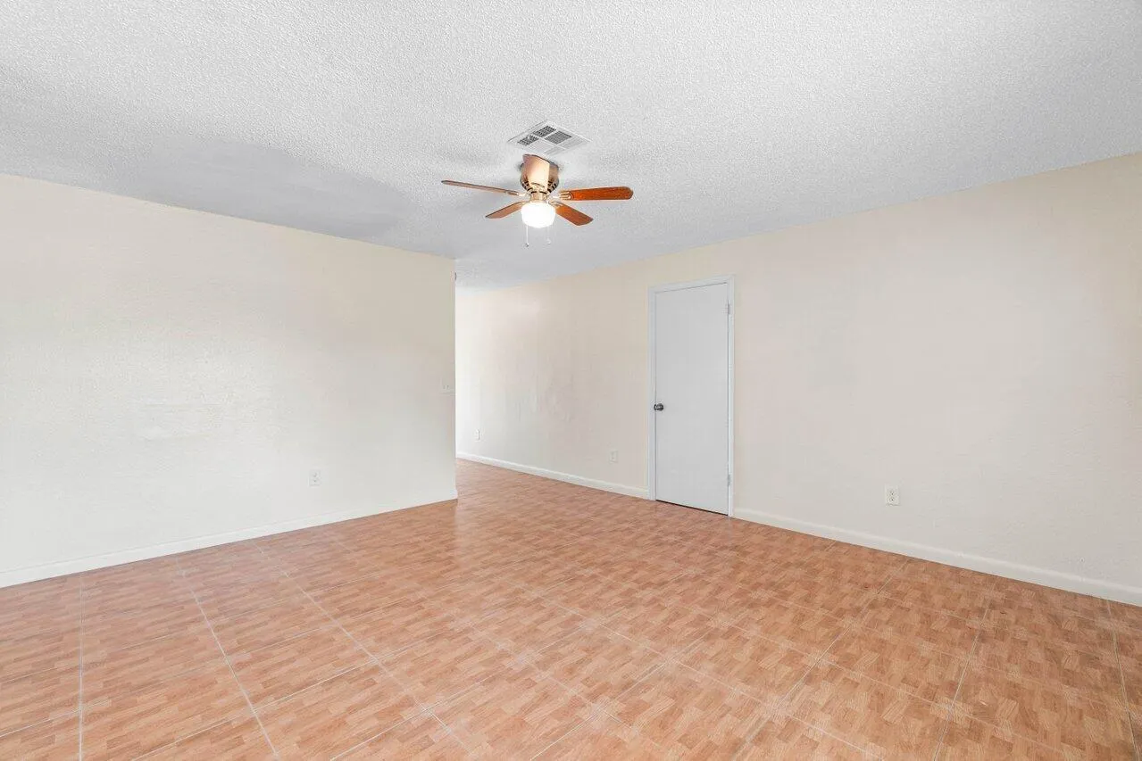 4787 Gulfstream Road