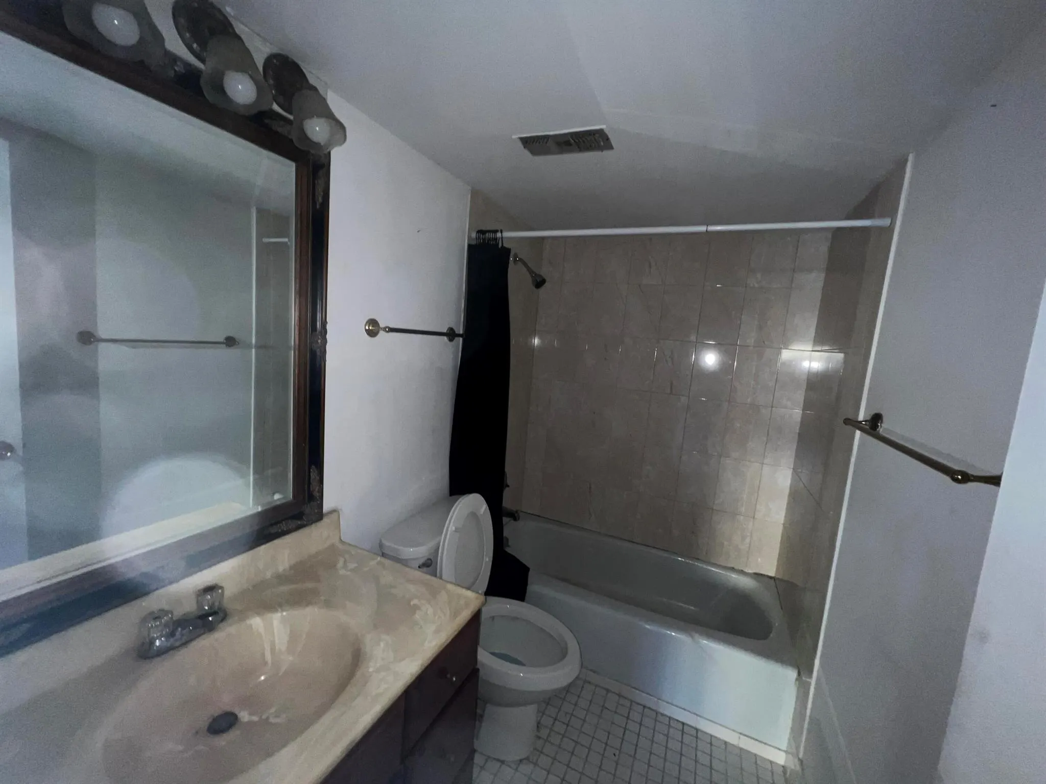 2050 Oleander Boulevard, #2105