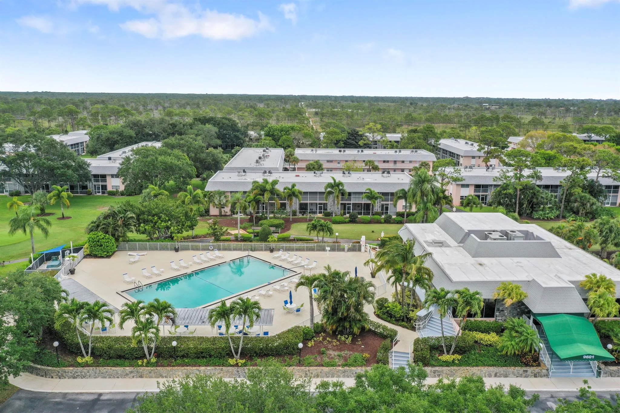 18081 SE Country Club Drive, #12-115