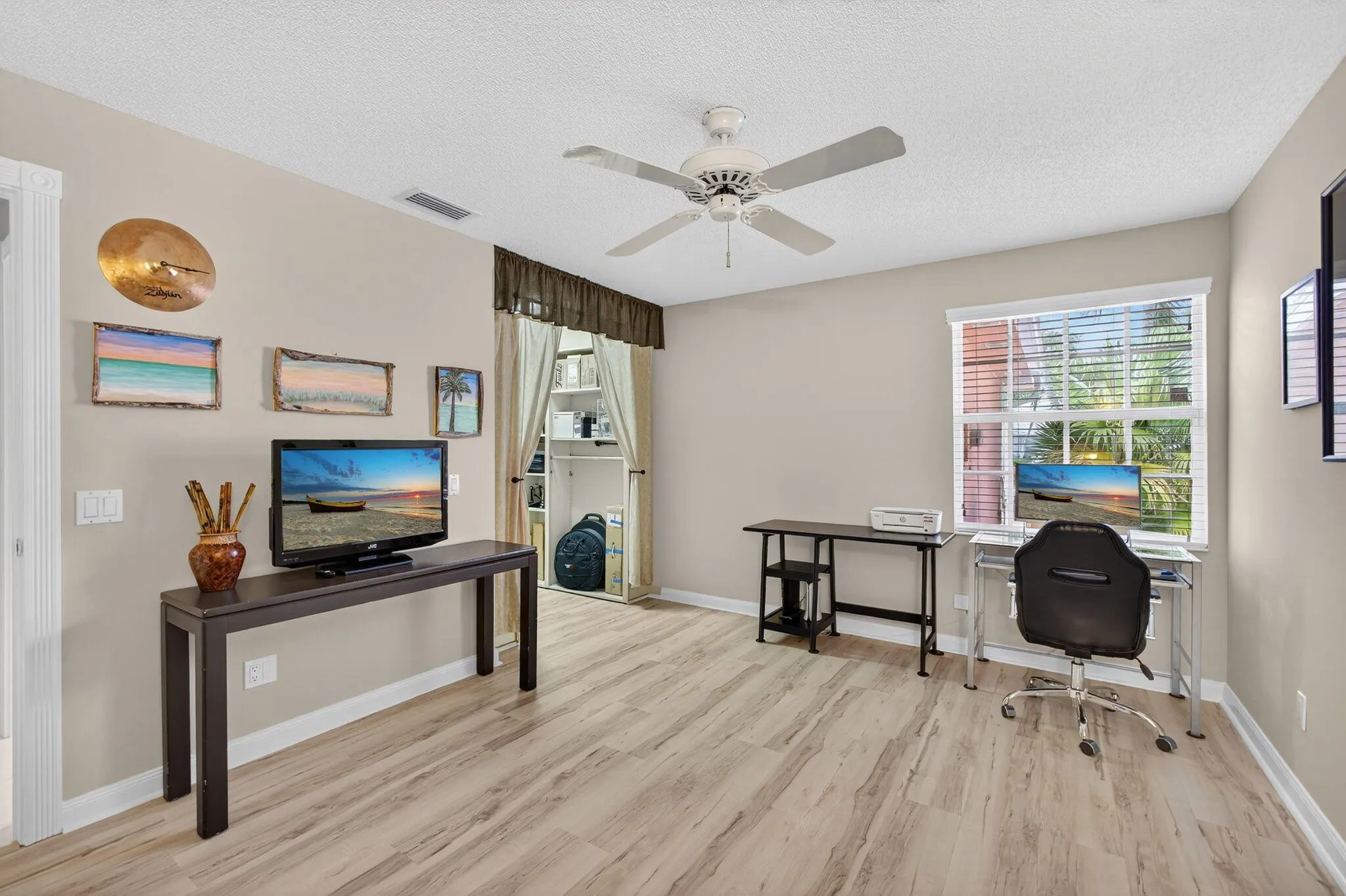 4174 Royal Oak Drive