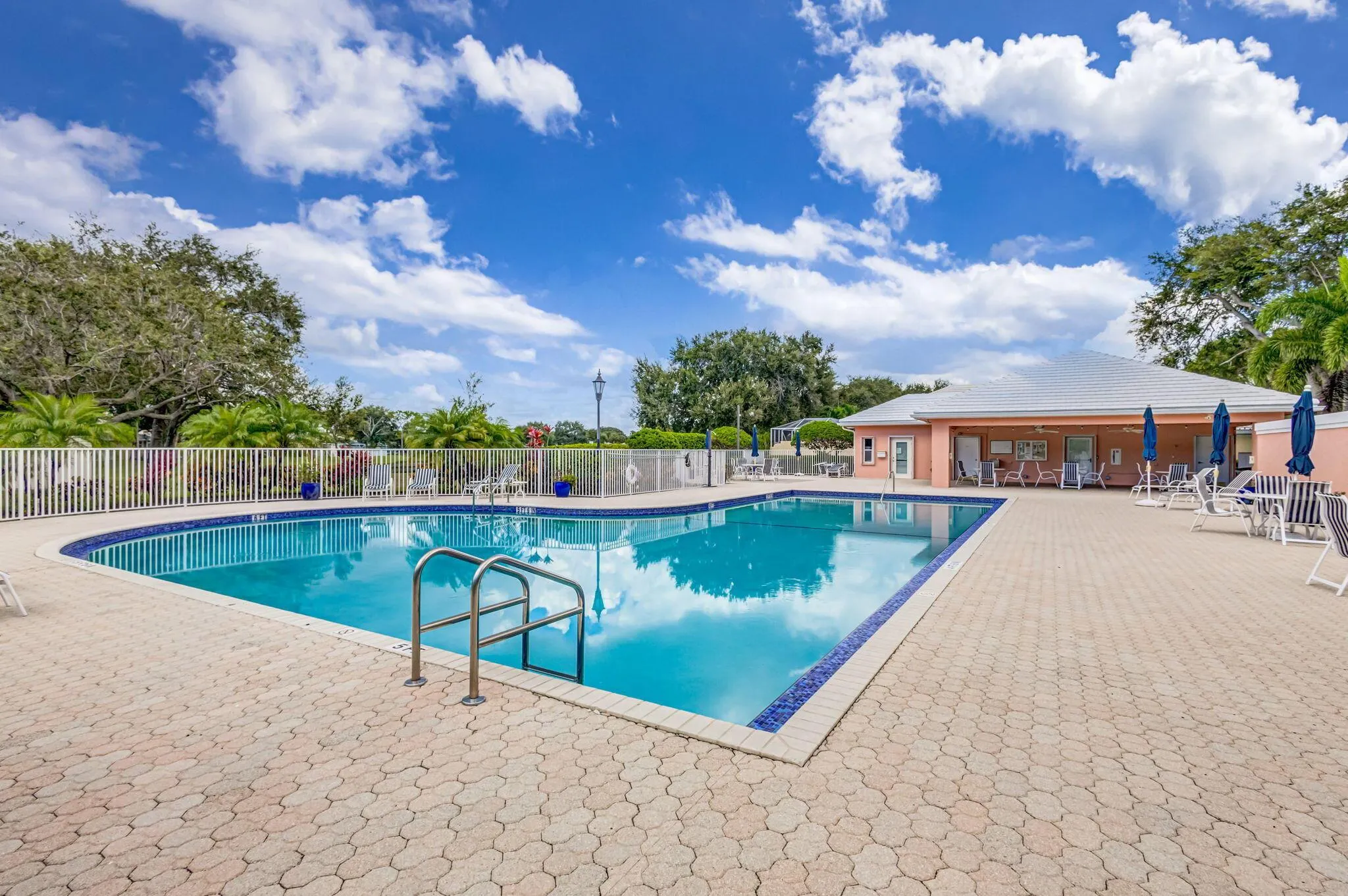 4174 Royal Oak Drive