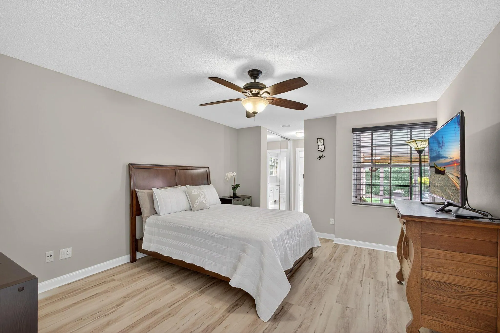 4174 Royal Oak Drive