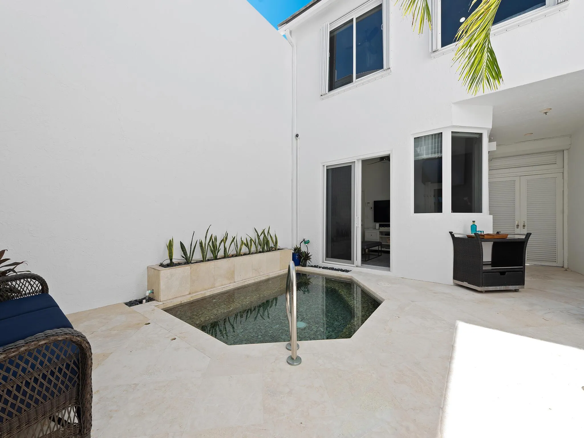 2115 S Ocean Boulevard, #10