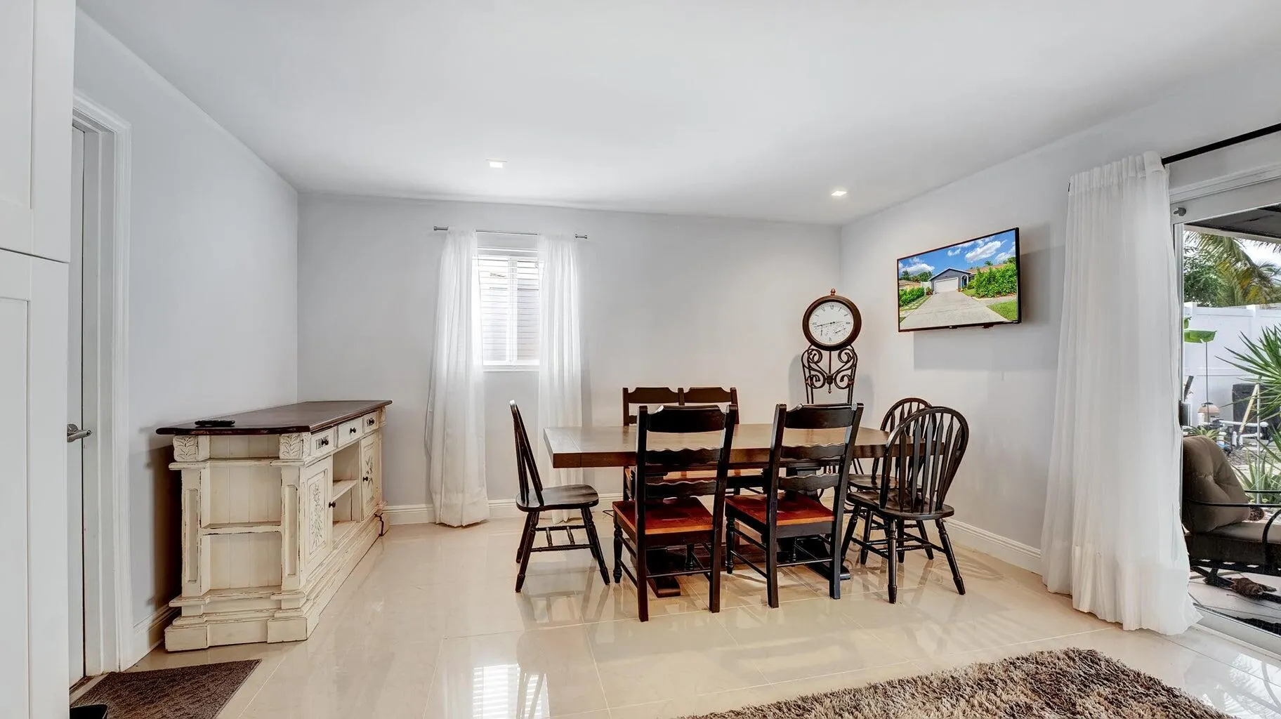 2941 Angler Drive