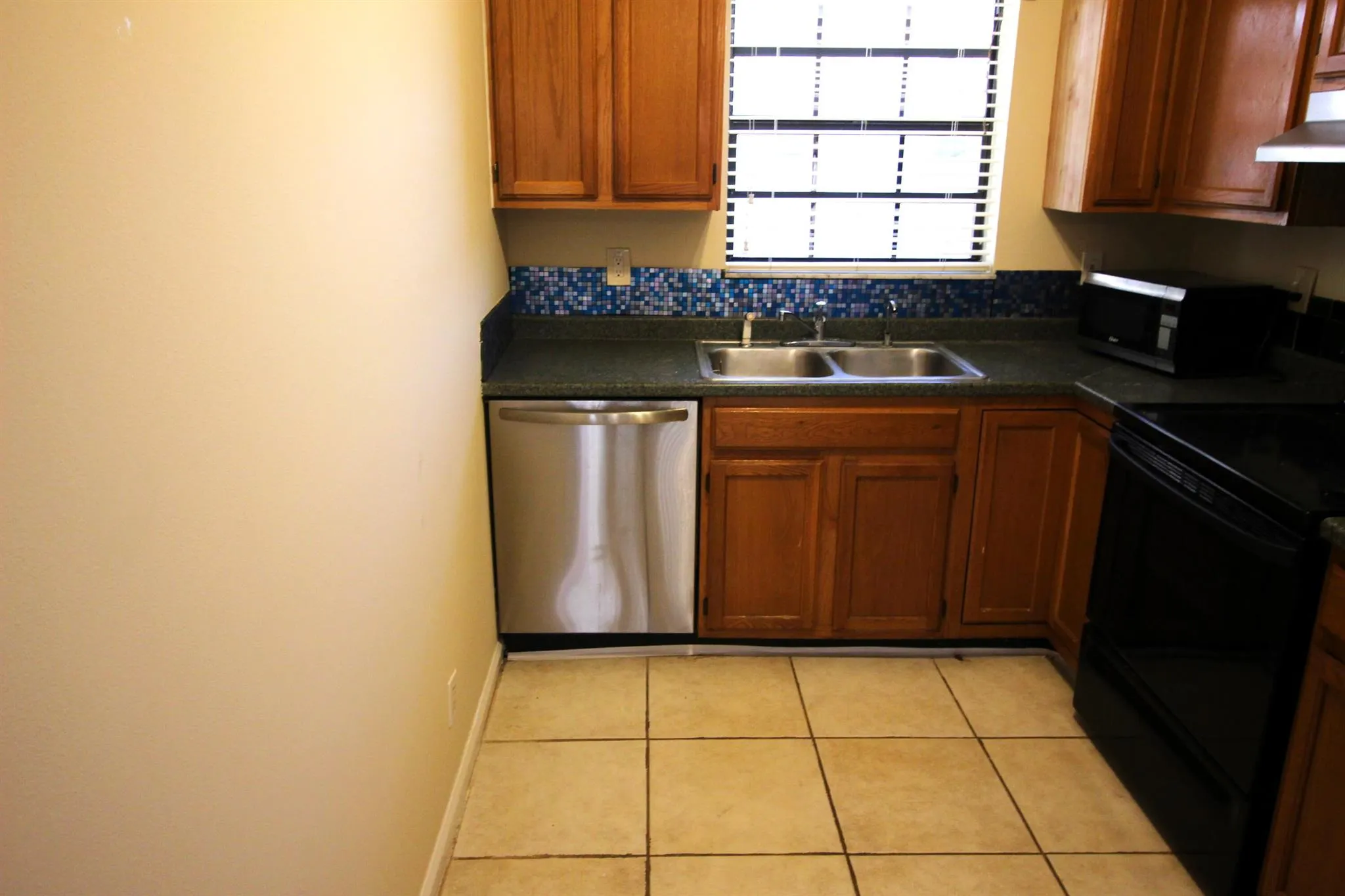 321 Norwood Terrace, #N220