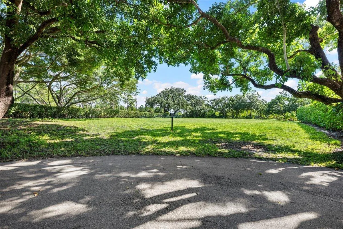 18021 SE Laurel Leaf Lane